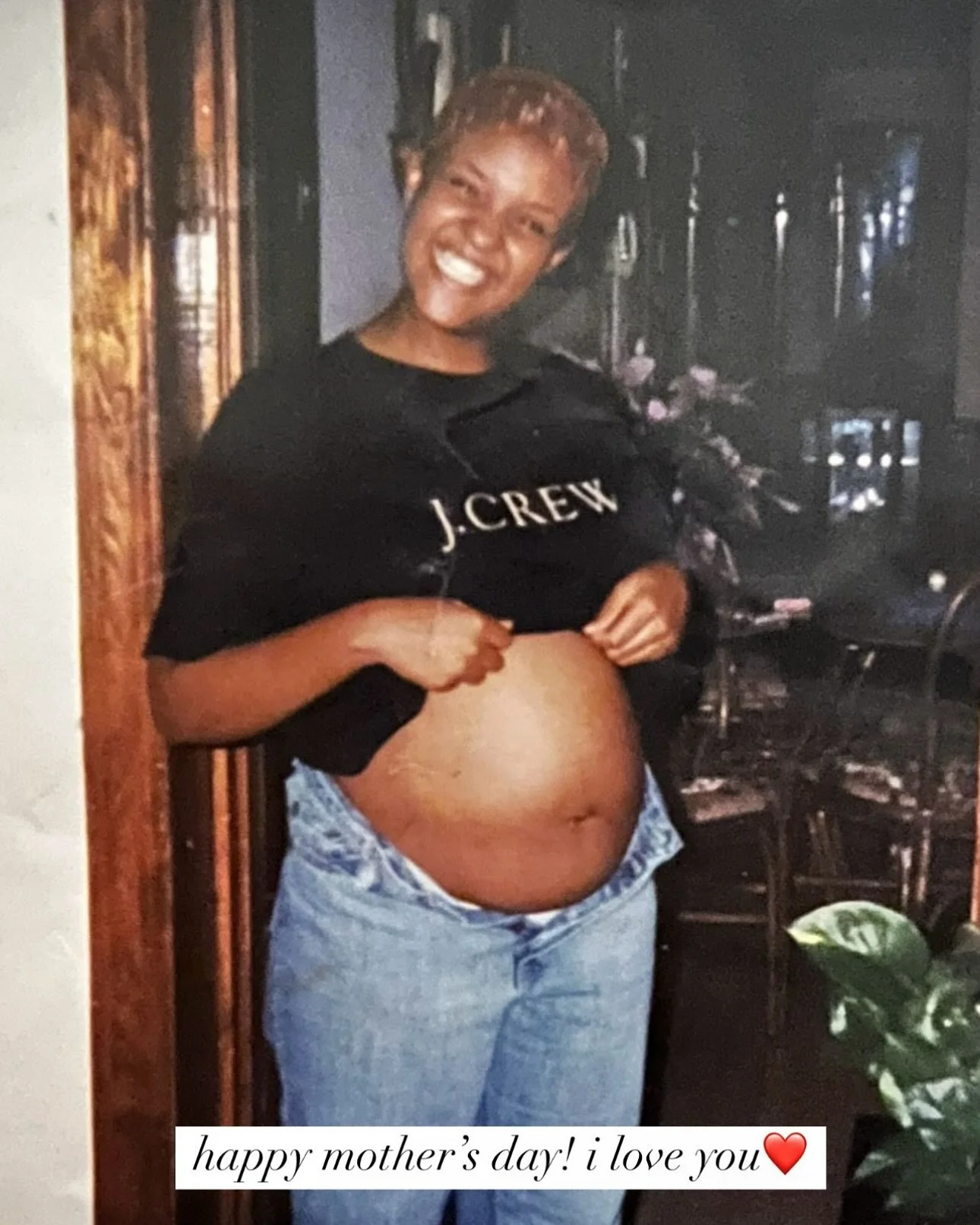 The first photo is me at 19/20 pregnant with my first little baby. She&rsquo;s 25 now @macilaurynn. I am so blessed to have so many children in my life. Six I gave birth to; with 1 of them in Heaven. Three my married into and love as my own. My niece