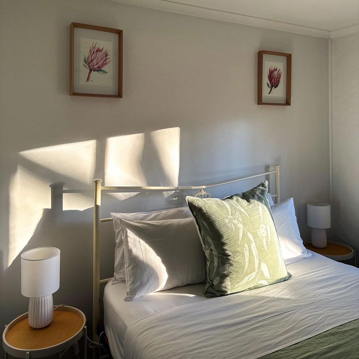 Sunlight and stillness at Hutt River cottage ✨

The perfect place to start and end the day.

#Clare #ClareValley #VisitClareValley #DonnybrookCottages