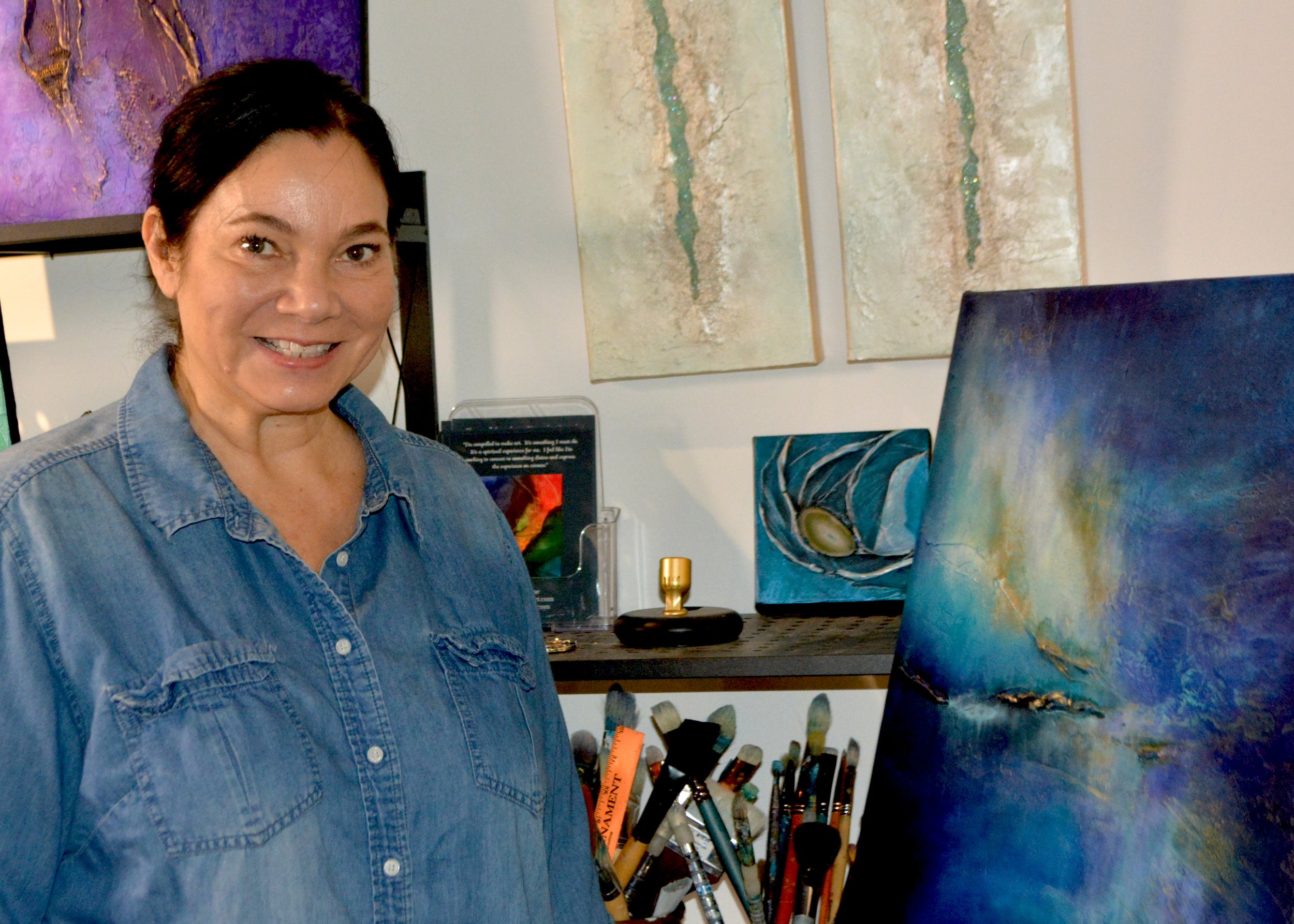 rebecca headshot2.jpg