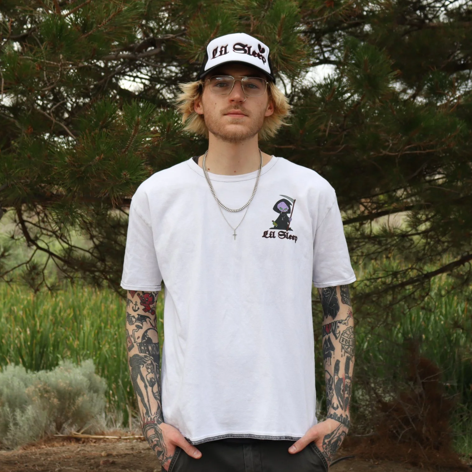 Front+Wide+White+T-Shirt.png