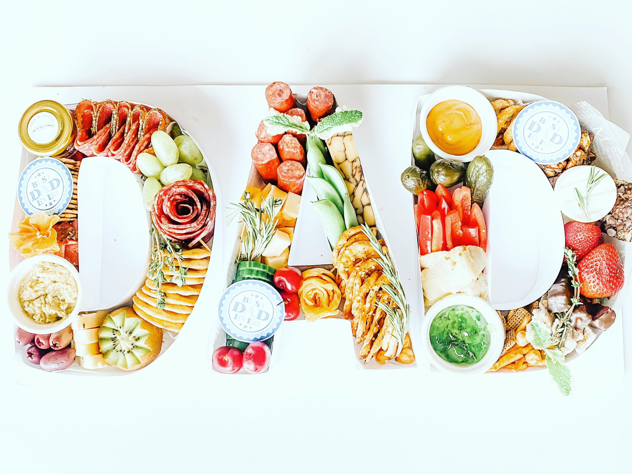 🌸Dad🌸

This Father&rsquo;s Day, treat him to the delightful gift of YUM with a beautifully arranged
D-A-D box.

This box features a variety of items that are sure to satisfy Dad&rsquo;s taste buds.

*Please keep in mind that the items included may 