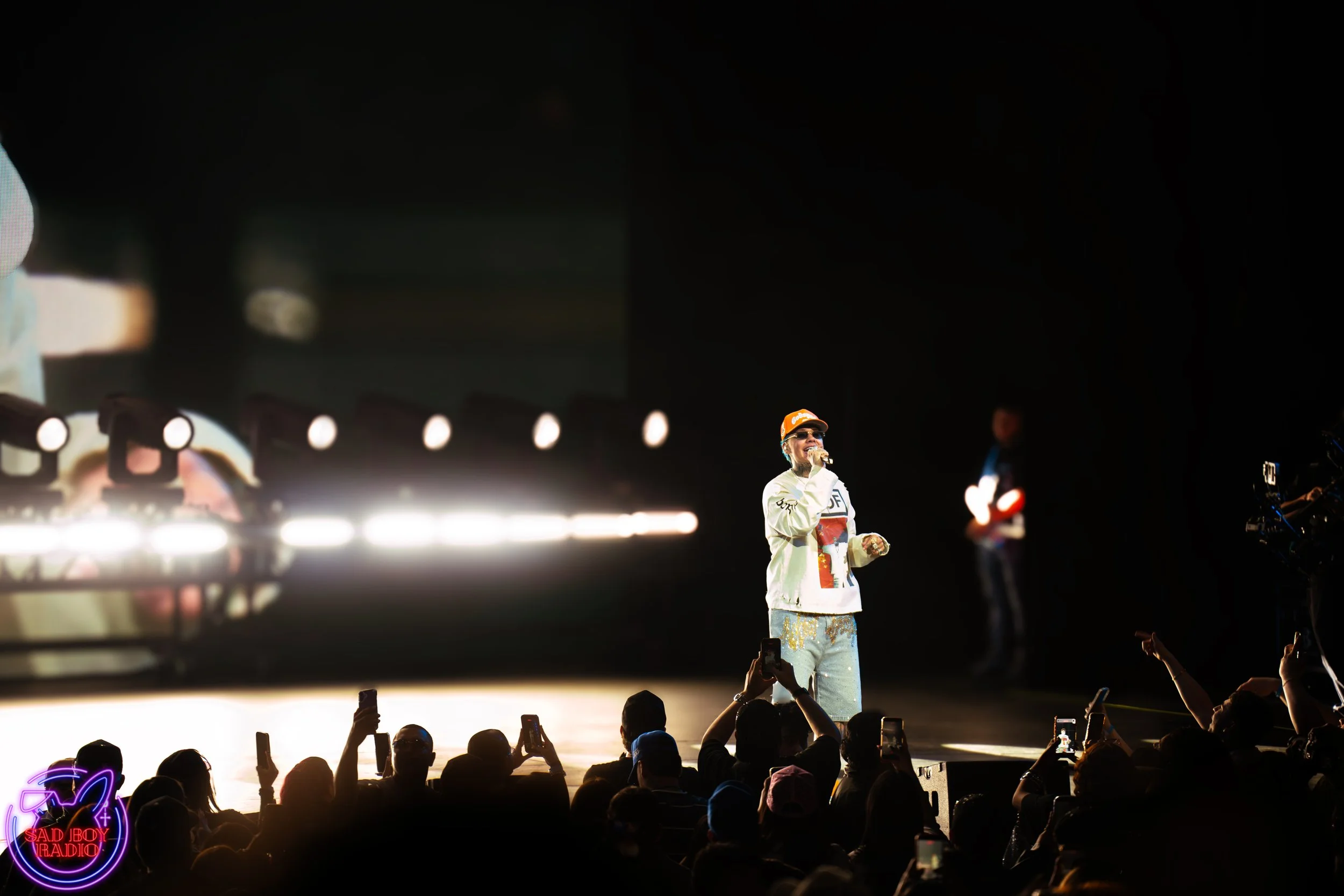 Blessd Concert Review: Colombian Star Shuts Down Rosemont Theatre (Chicago)
