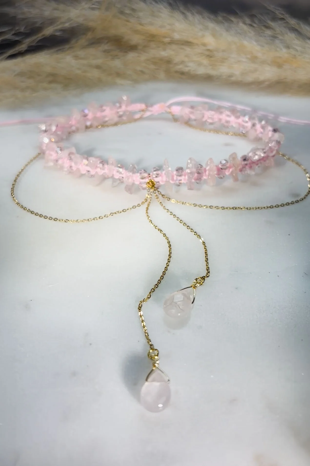 Rose Quartz Mini Crystal Choker  – Choker con mini cristal de Cuarzo Rosa