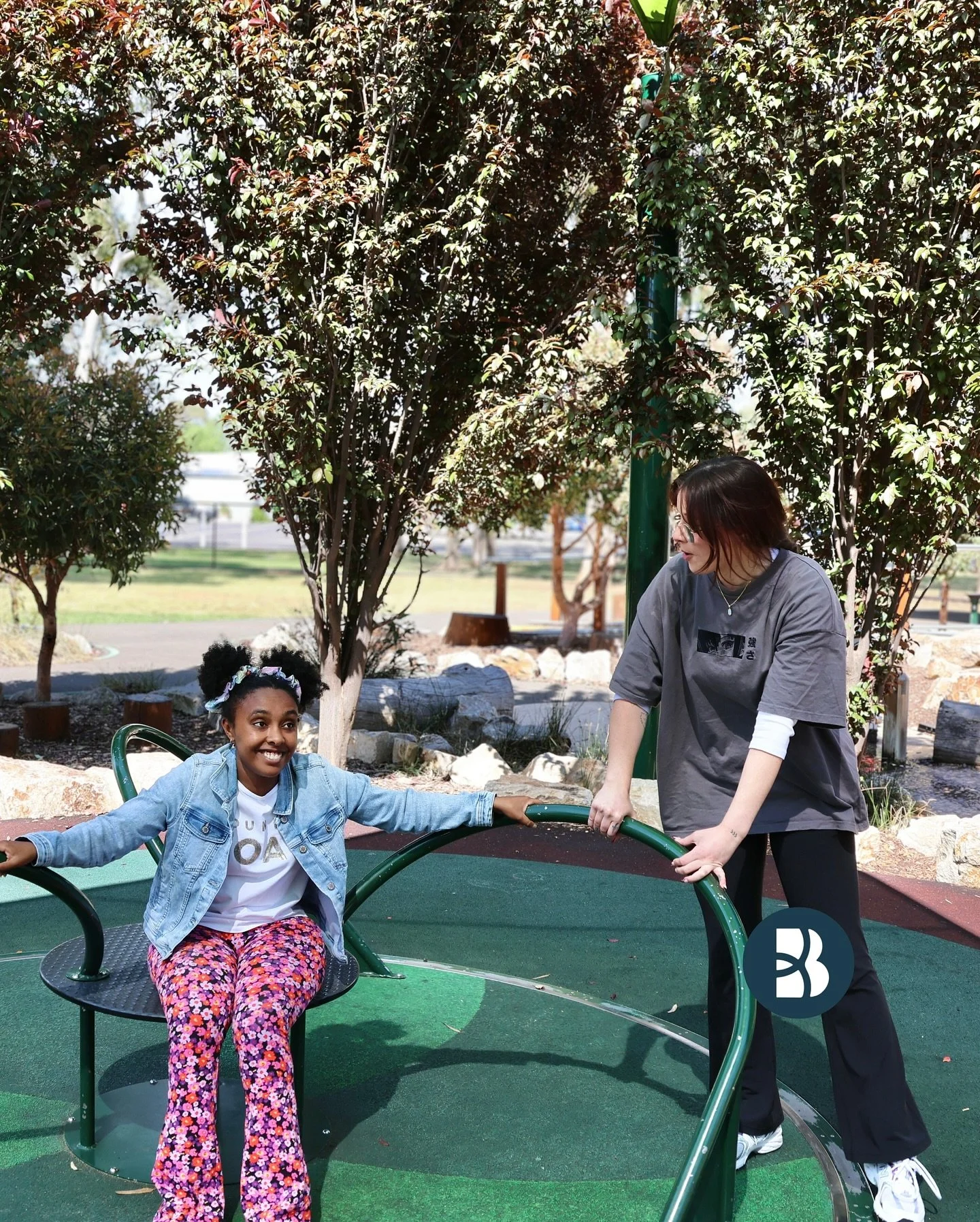 There&rsquo;s nothing like bursts of beautiful spring sunshine! 🌸☀️

Mahlet and Ana made the most of the beautiful weather with some playground fun, because spring is hands down our favourite time of year here at Bridging Barriers. 

Fresh air, blue