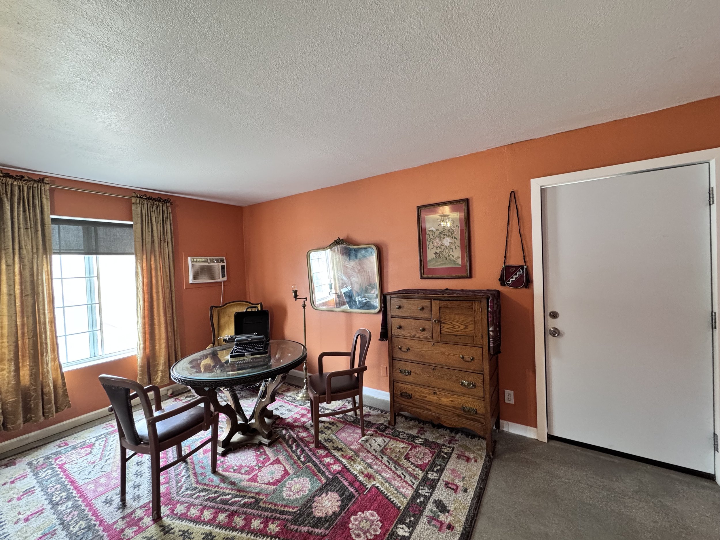 The Chambers has tables and chairs for working, dining or socializing. The Chambers also has its own bath and attached kitchenette.