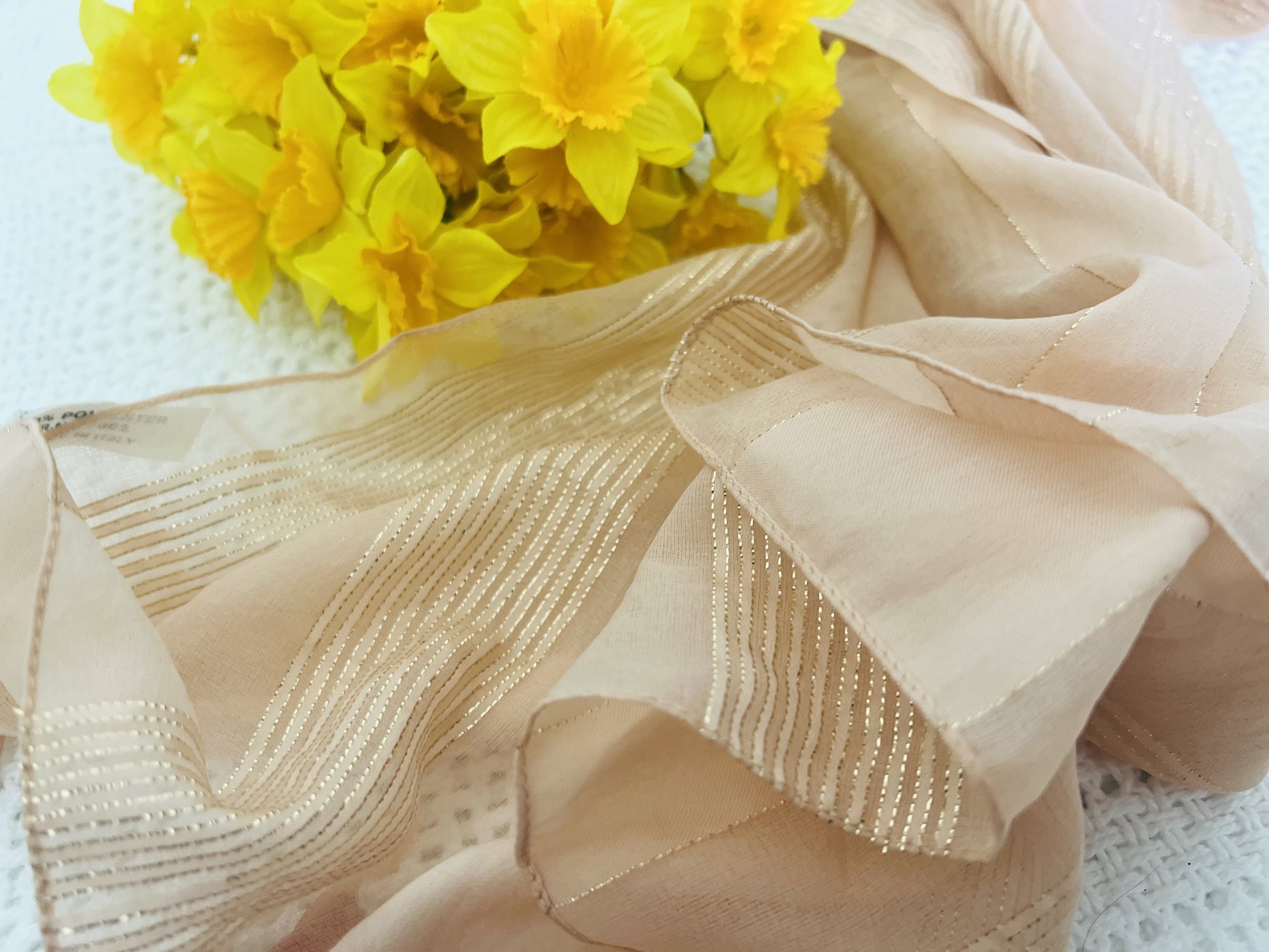 Pretty Lil Pink & Gold Italian Made Scarf