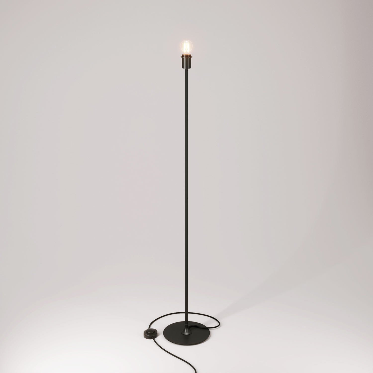 mag-y-floor-lamp-with-round-metal-base-with-fitting-for-lampshade.jpg