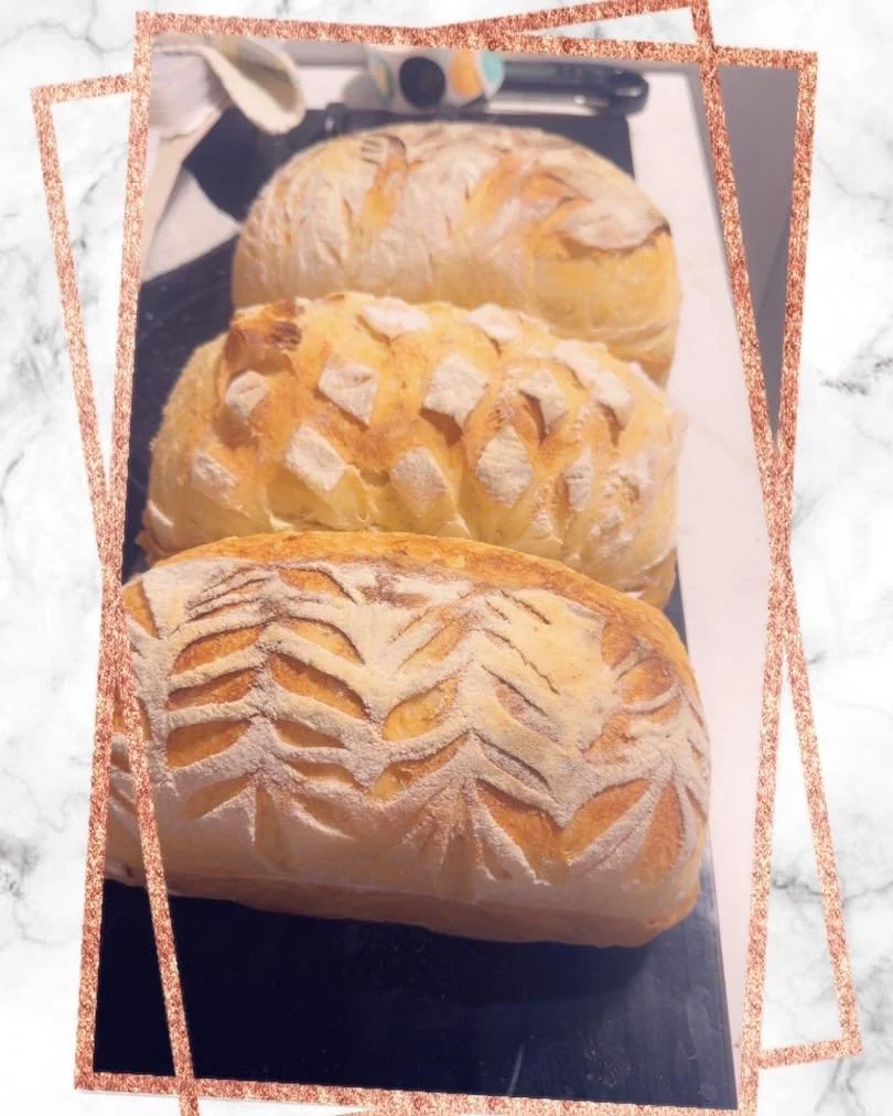 Some recent bakes
Regular sourdough 
Gluten free Buckwheat Sourdough
Gluten free Cinnamon Raisin Swirl #sourdough #craftcrust #glutenfreesourdough #sourddoughbread  #glutenfreesourdoughbread