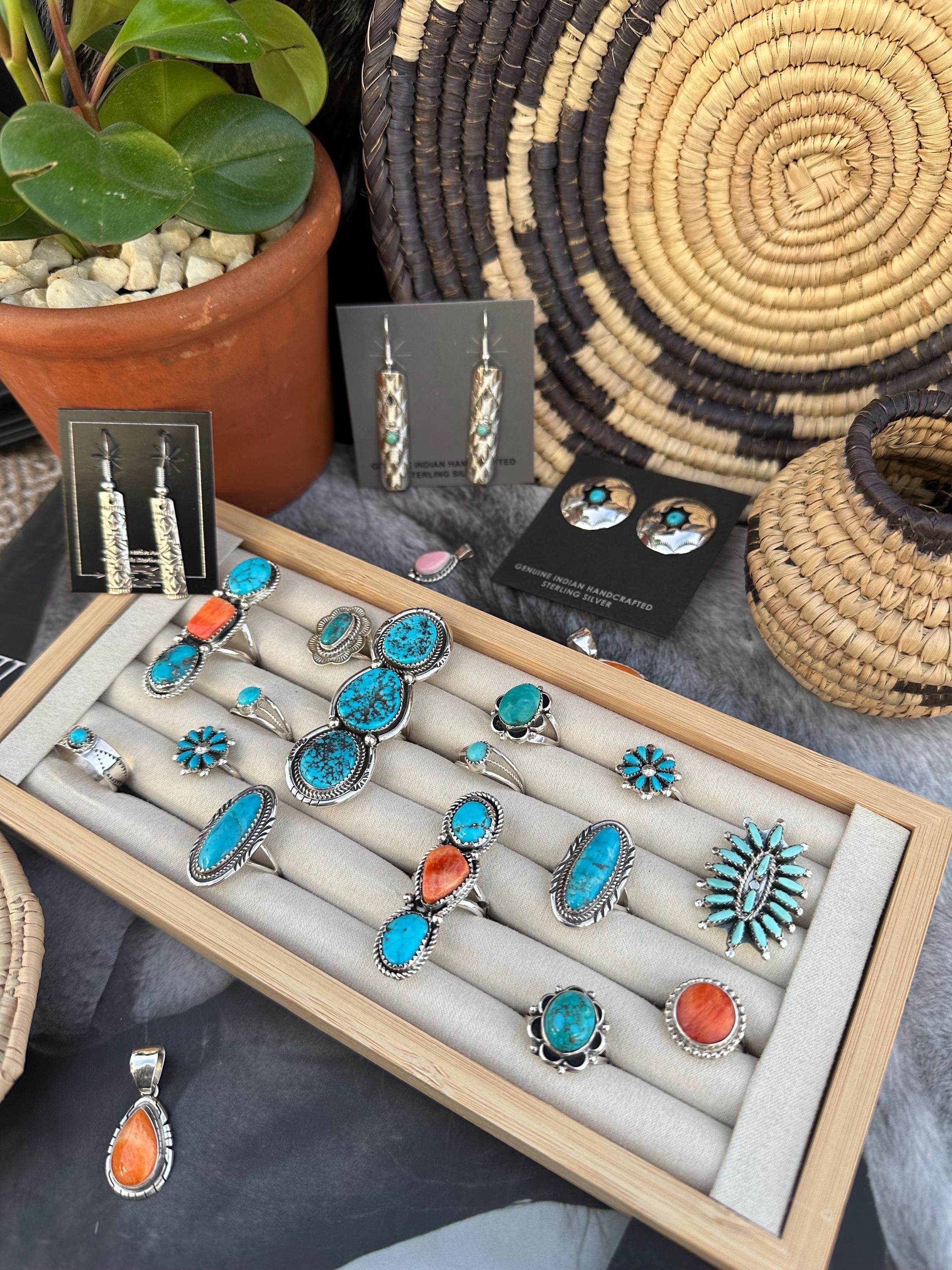 https://i.etsystatic.com/45079976/r/il/0d0228/6561479683/il_fullxfull.6561479683_gwcm.jpg