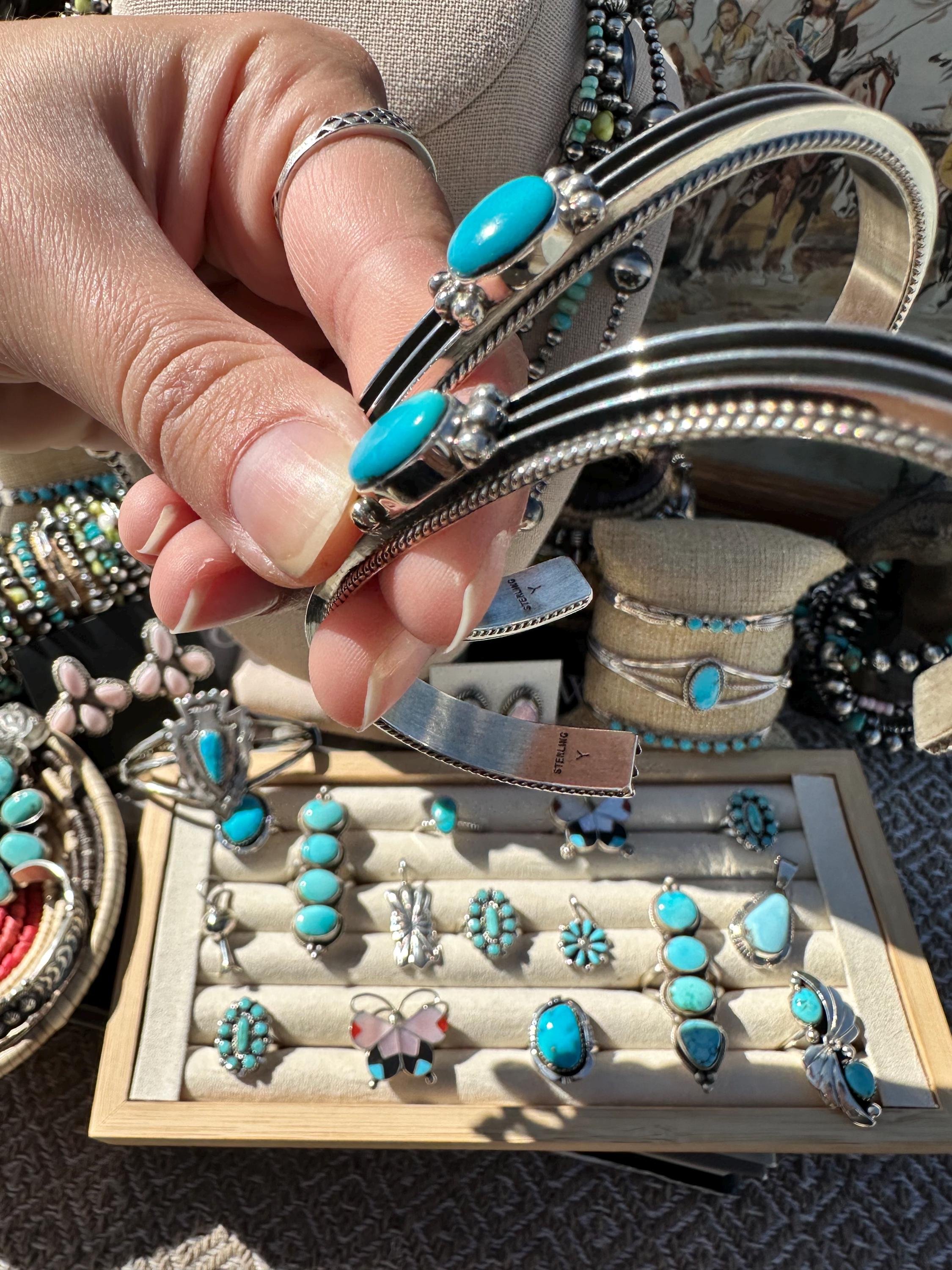 https://i.etsystatic.com/45079976/r/il/50de5a/6727000151/il_fullxfull.6727000151_qi6r.jpg