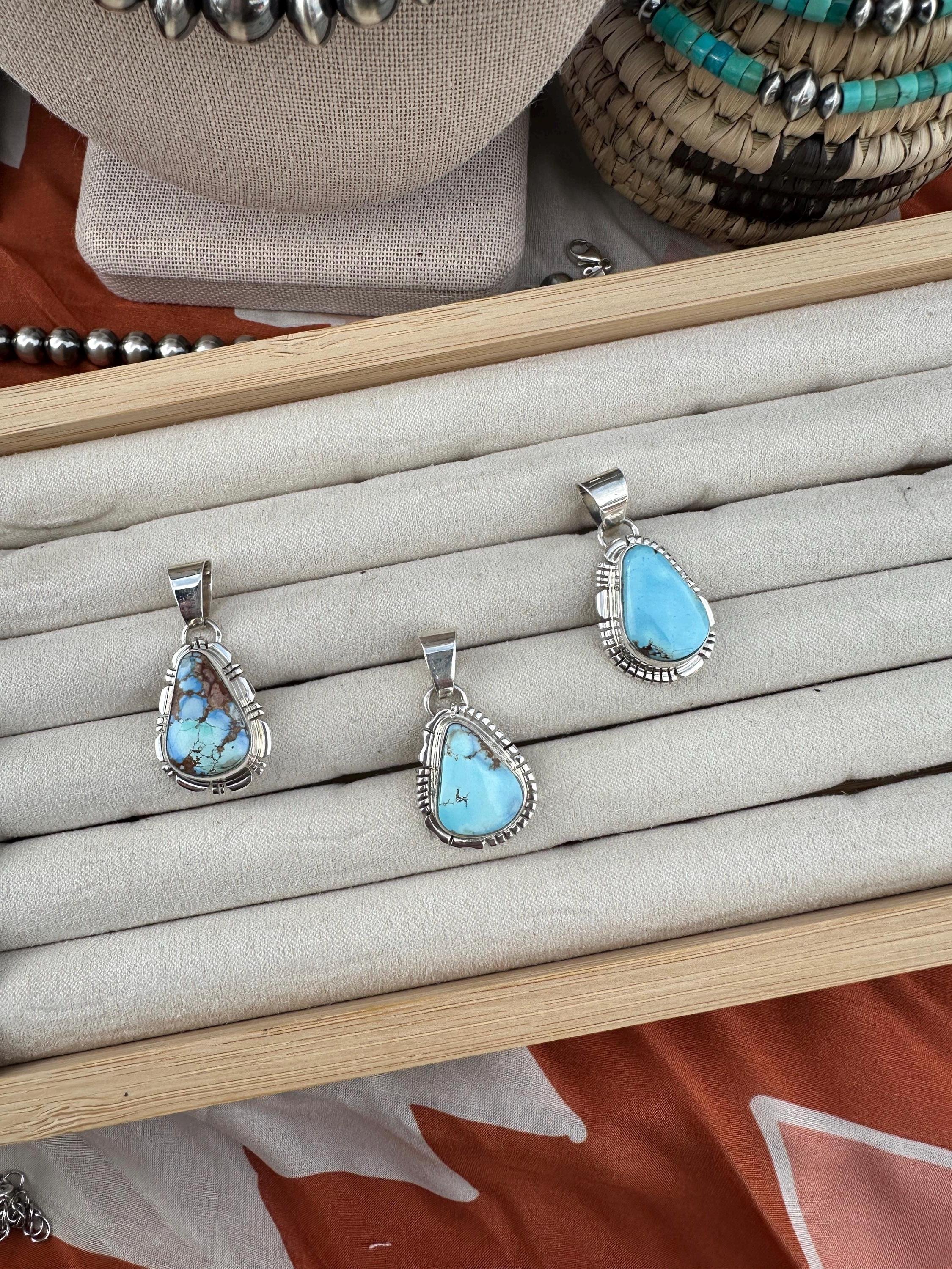 https://i.etsystatic.com/45079976/r/il/d084b8/6643572990/il_fullxfull.6643572990_7cer.jpg