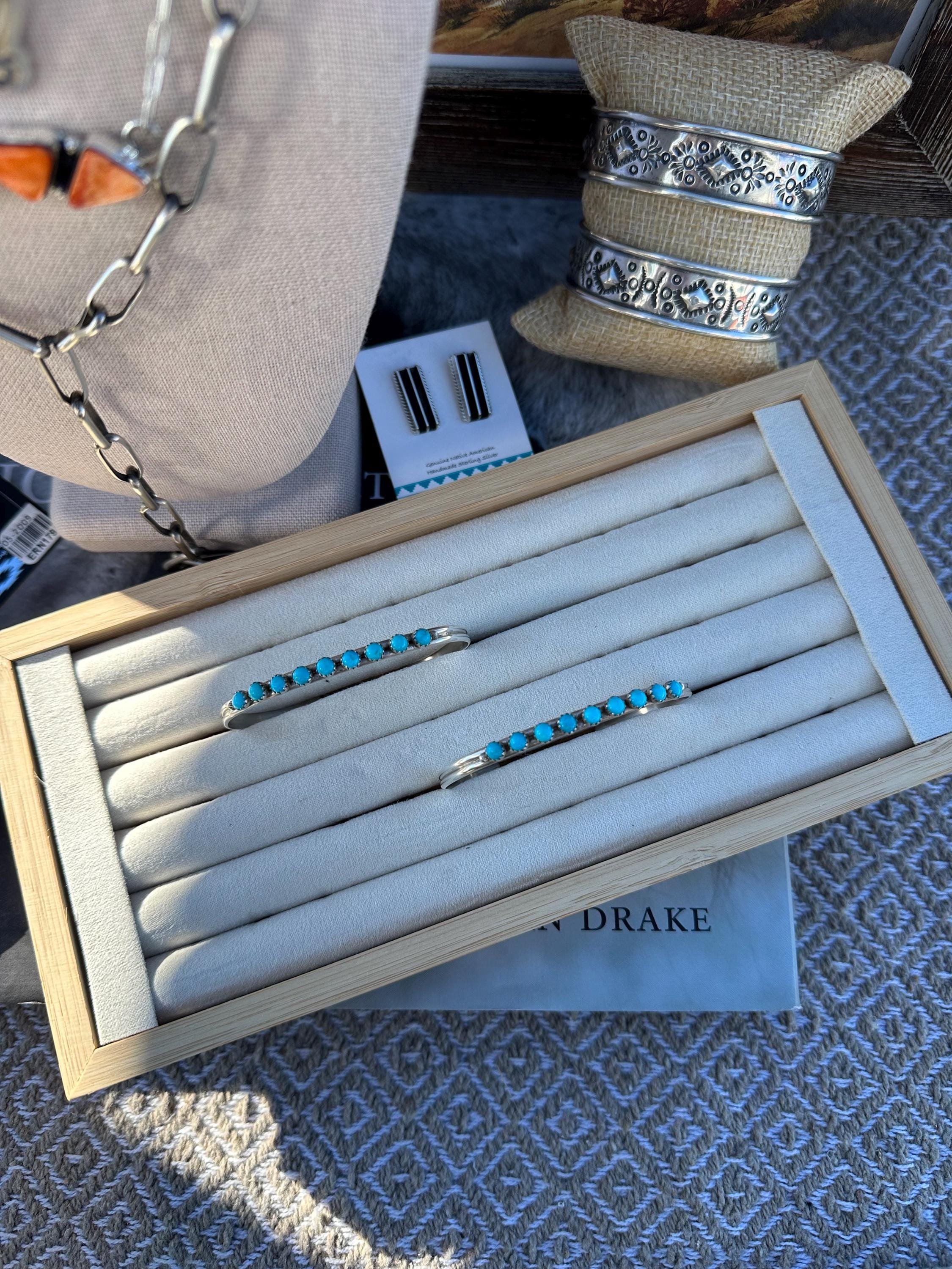 https://i.etsystatic.com/45079976/r/il/7383ab/6639753141/il_fullxfull.6639753141_jrjb.jpg