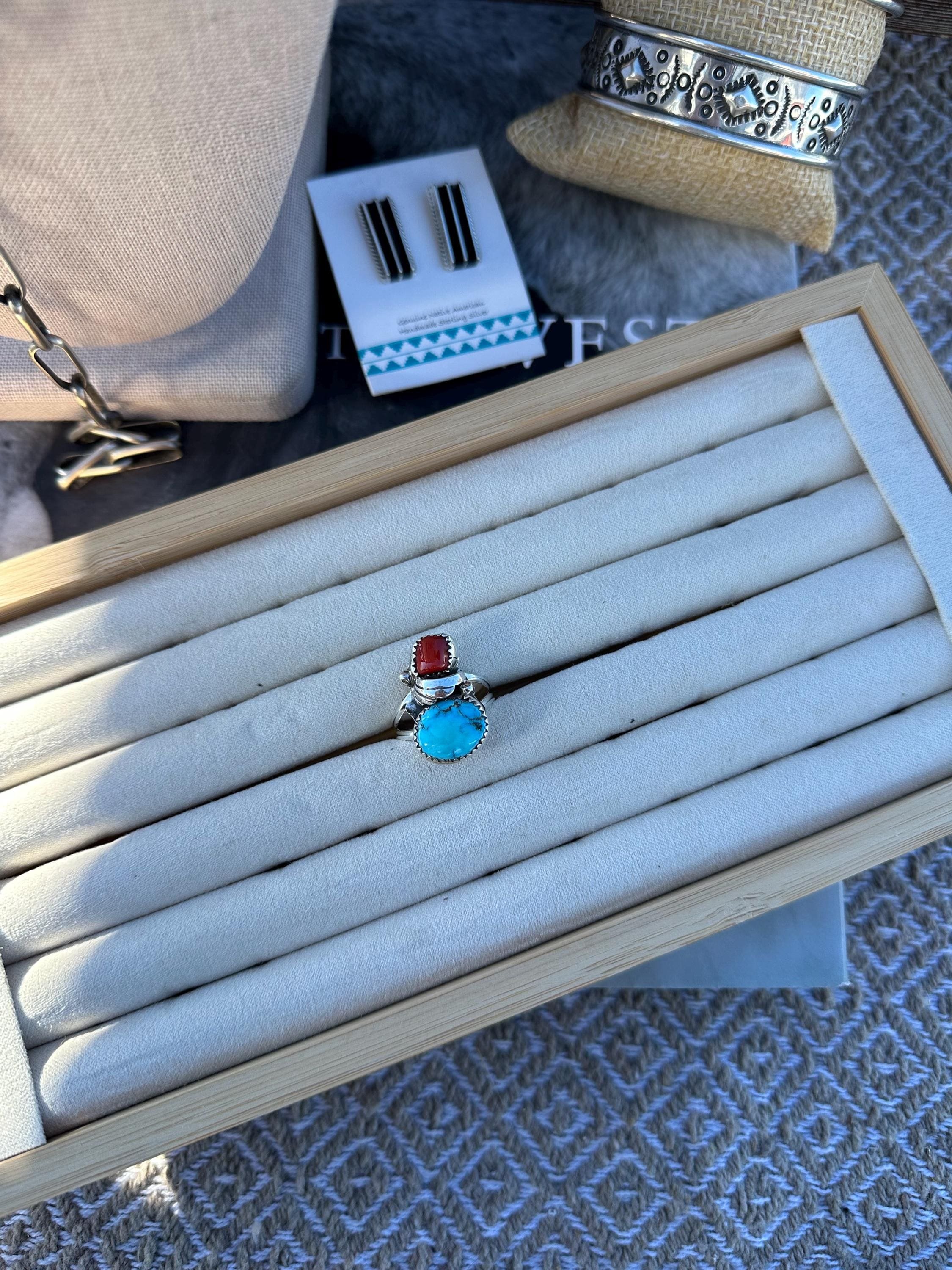 https://i.etsystatic.com/45079976/r/il/4dcd06/6639802207/il_fullxfull.6639802207_ium4.jpg