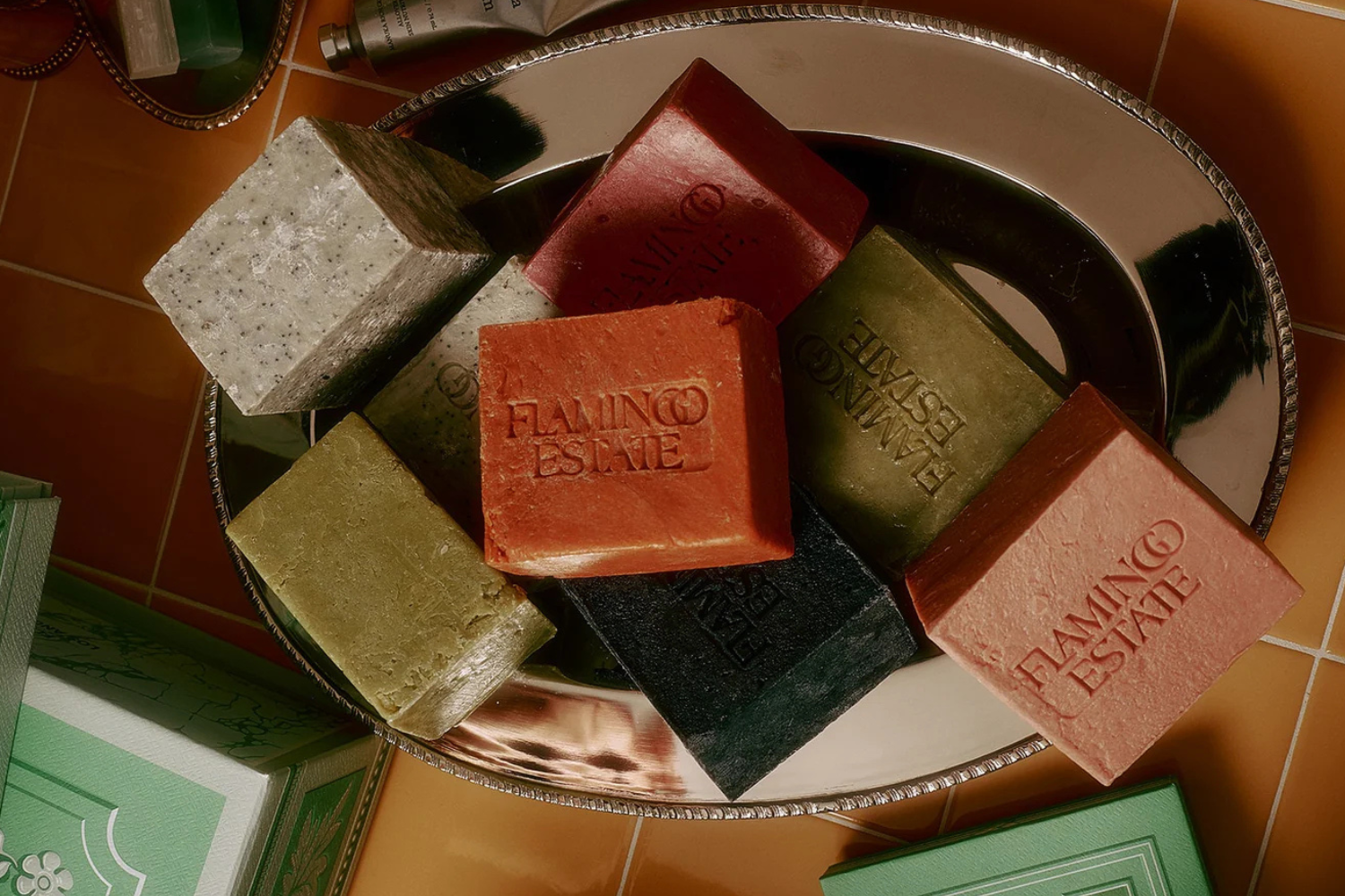 Très Chic! Luxury At-Home Spa Essentials Worth Obsessing Over