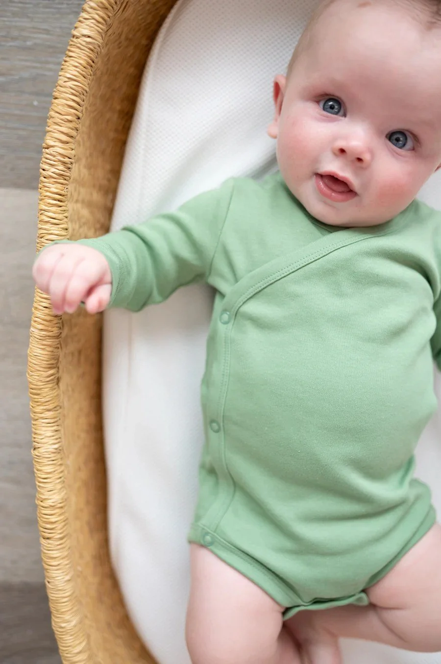 organic-cotton-baby-kimono-lifestyle_900x.jpeg