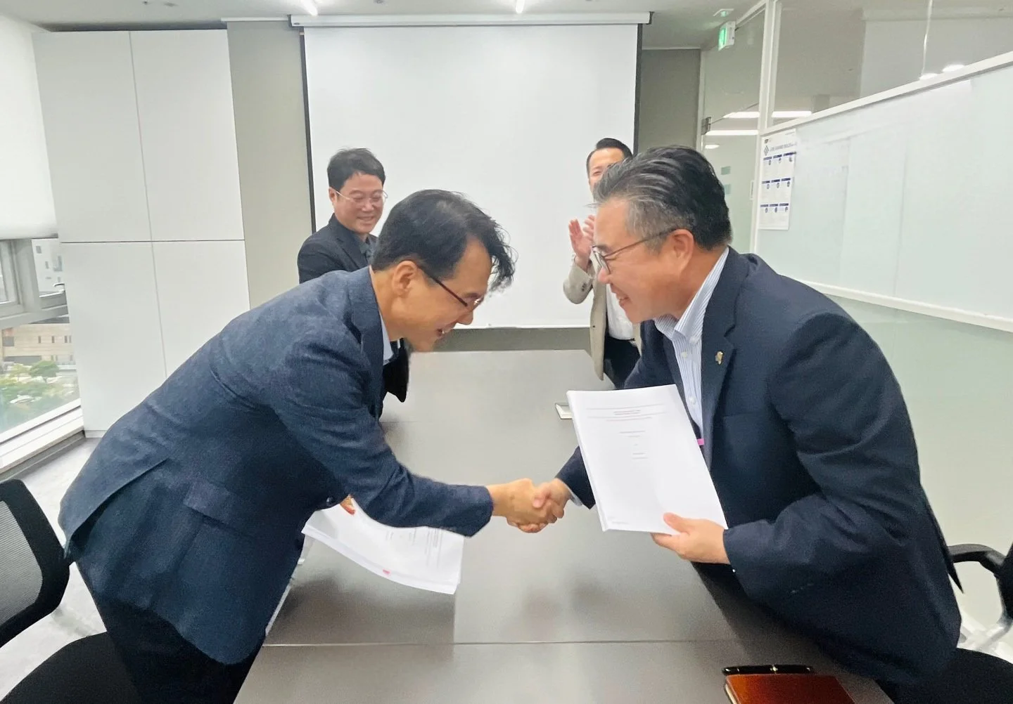 문무바람, (주)한국해양수산연구원과 어업영향조사 용역 계약체결