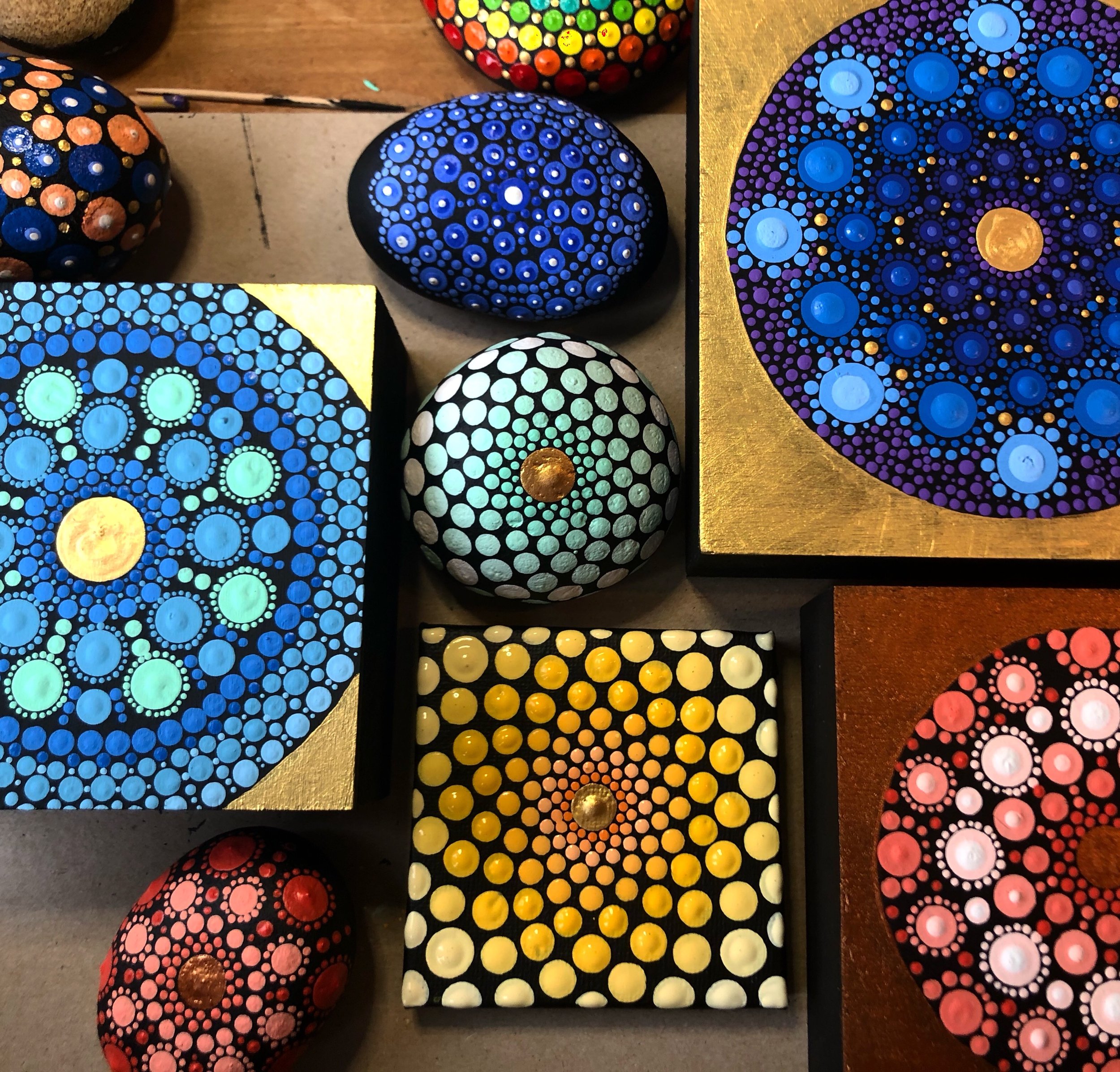 DOT MANDALAS FOR MEDITATION