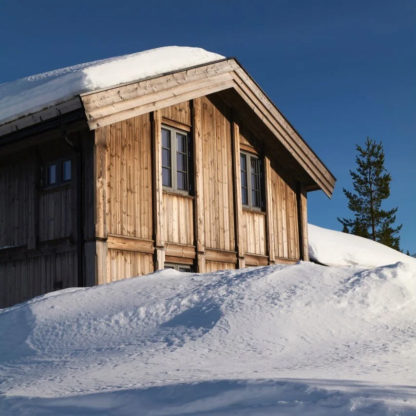 Innspurt p&aring; vinterferien for innlandet med knall sol i vente ☀️ &Oslash;nsker du hjelp til &aring; fornye litt p&aring; hytta f&oslash;r p&aring;ske s&aring; ta deg en tur innom oss i Brumunddal ❄️ &Aring;pningstid er mandag, tirsdag, torsdag o