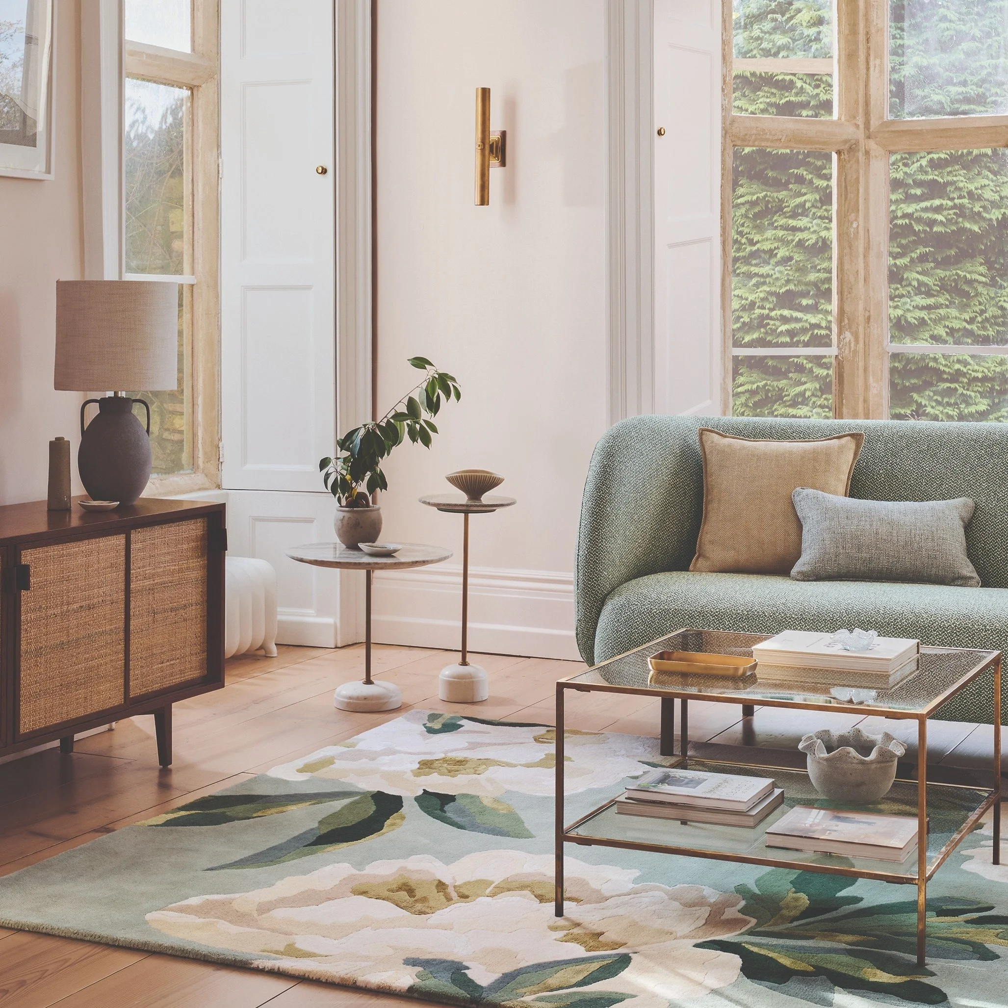 Nye gulvtepper i ull fra @romo_fabrics.
Mange ulike m&oslash;nstre, farger og st&oslash;rrelser. Vi har pr&oslash;ver p&aring; alle disse i butikken. Kom innom og vi hjelper deg med &aring; skape et "varmt, varig og vakkert" interi&oslash;r