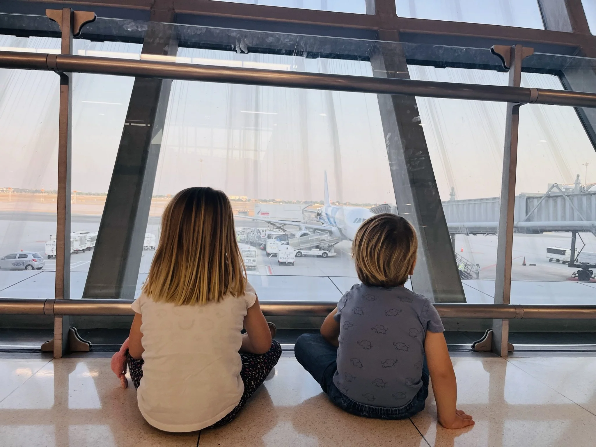 vliegtuigen kijken is leuk