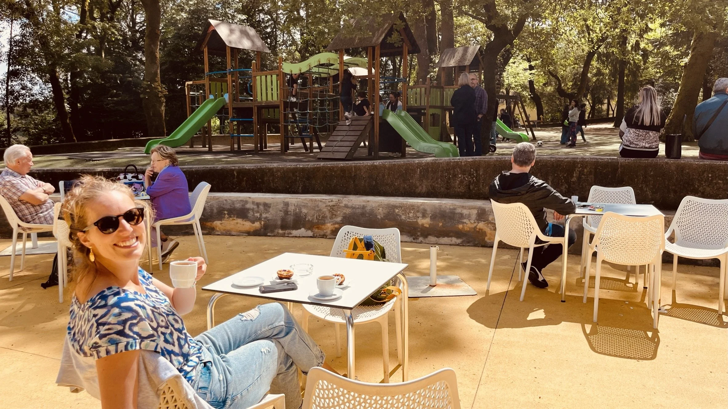 ideale speeltuin met koffie tentje