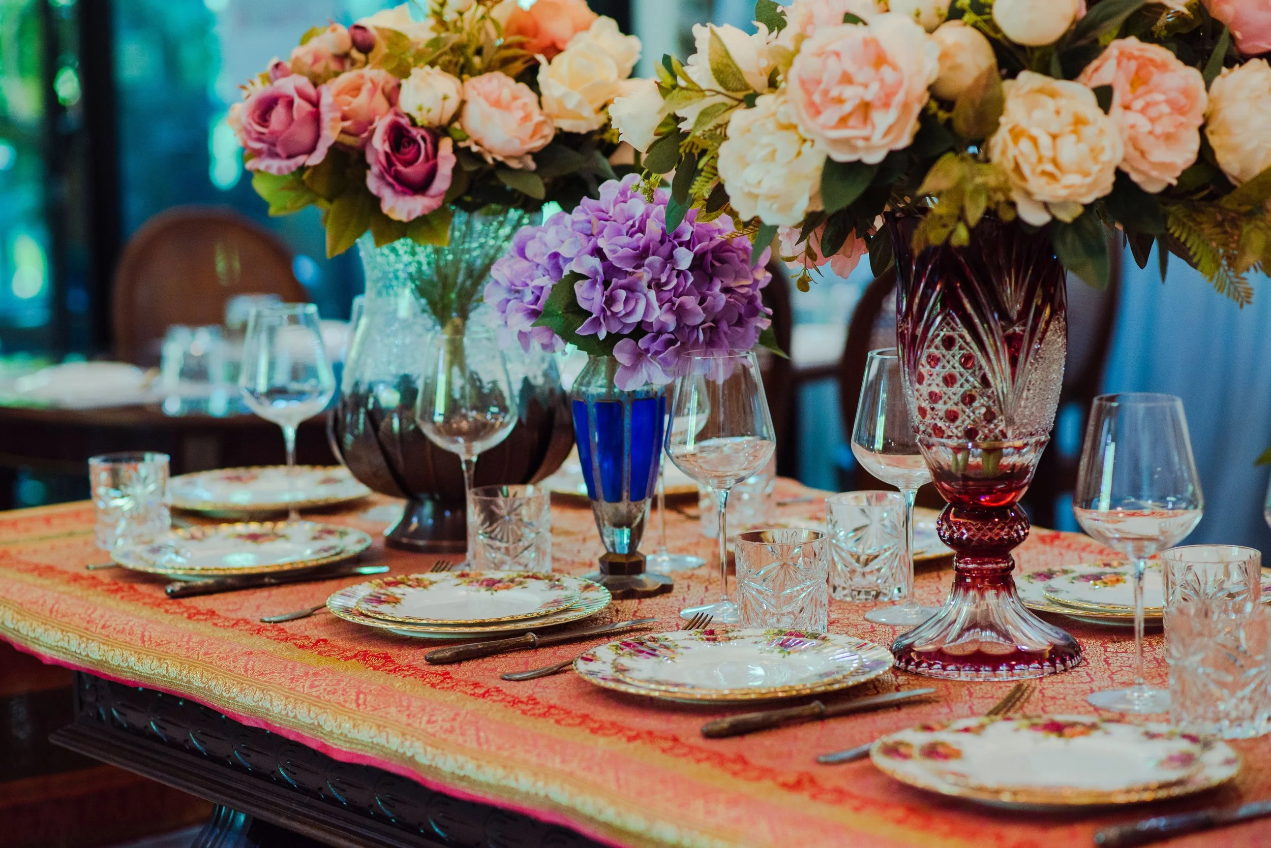 More Than Just Glass: A Beginner’s Guide to the Joyful World of Collecting Vintage Glassware