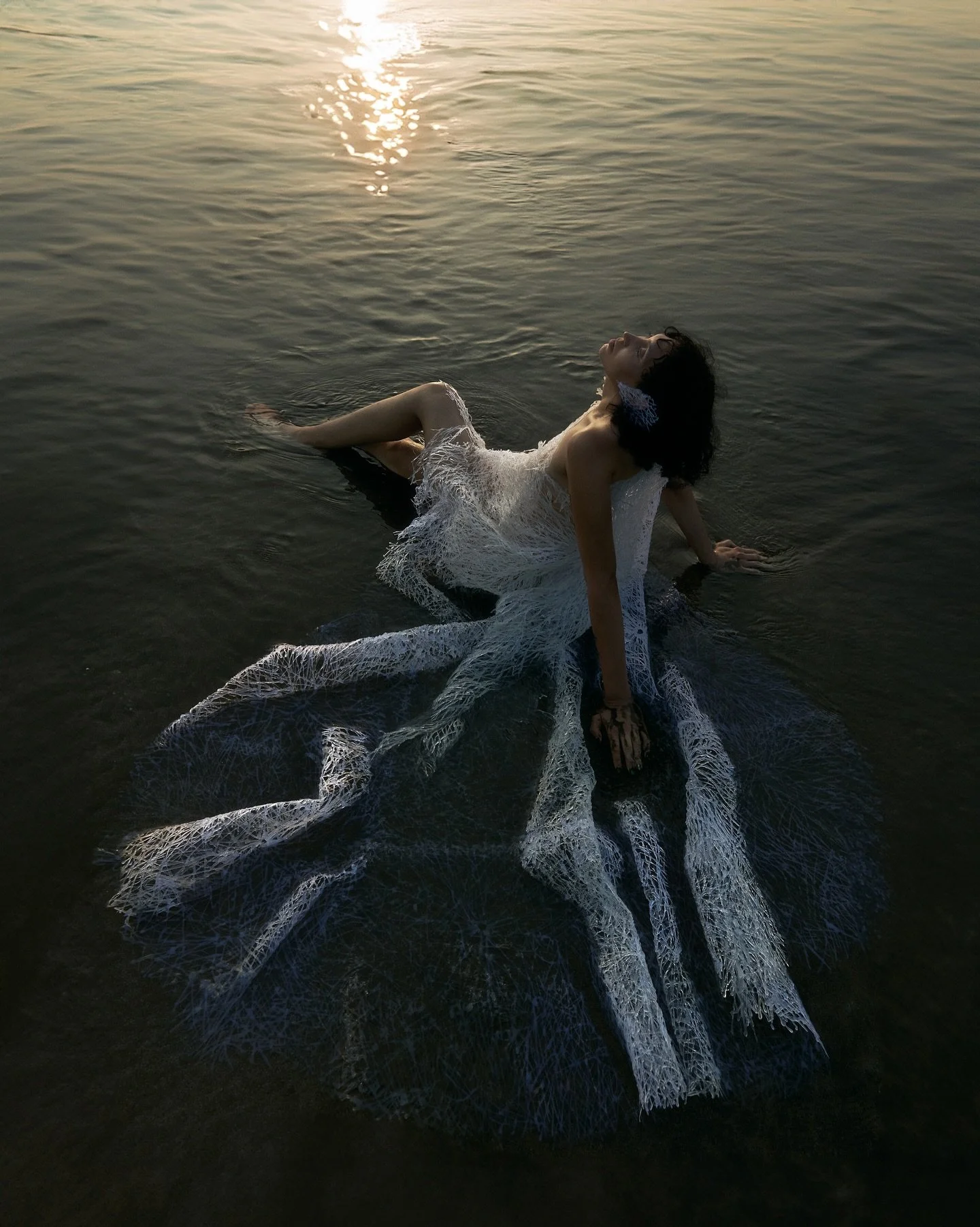 🌊🪾
Forever feels like the sea, and I&rsquo;d stay
&bull;
&laquo; From thrive within the soul &raquo;
Creative director and Designer: @siusze0920
With my water angel partner @roxanne_larouche 
Photographer: @danny880103
Backstage: @chialiao_
&bull;

