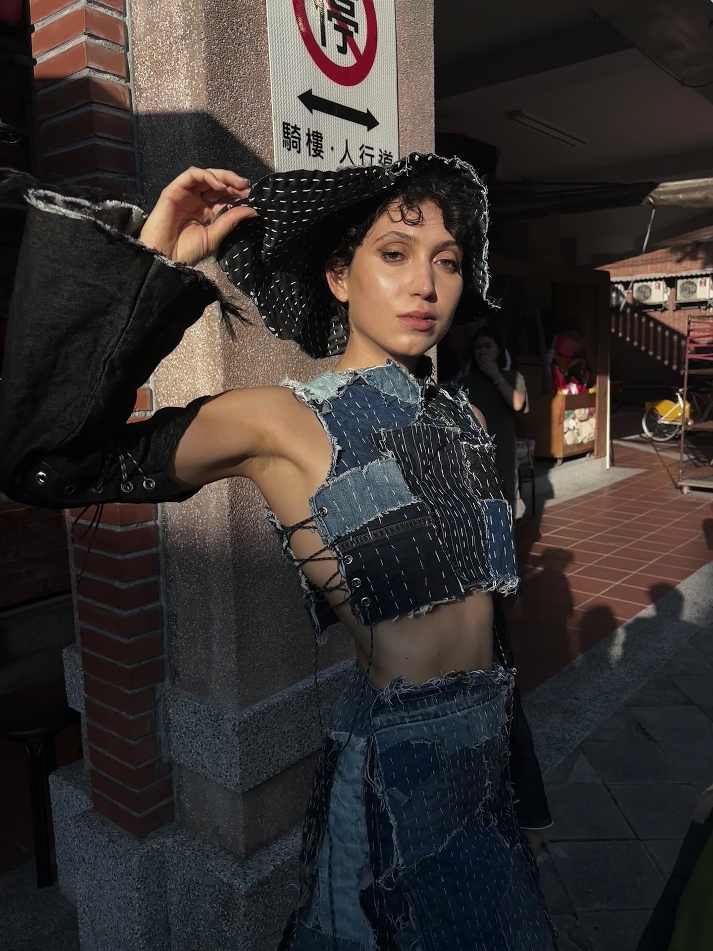 Last slide : ✨Confidence✨Confidence✨Personality breaking out🎀
🪡🧵 @siusze0920 
Always happy to wear your amazing designs 🥰
&bull;
&bull;
#model #模特 #台北 #runway #走秀