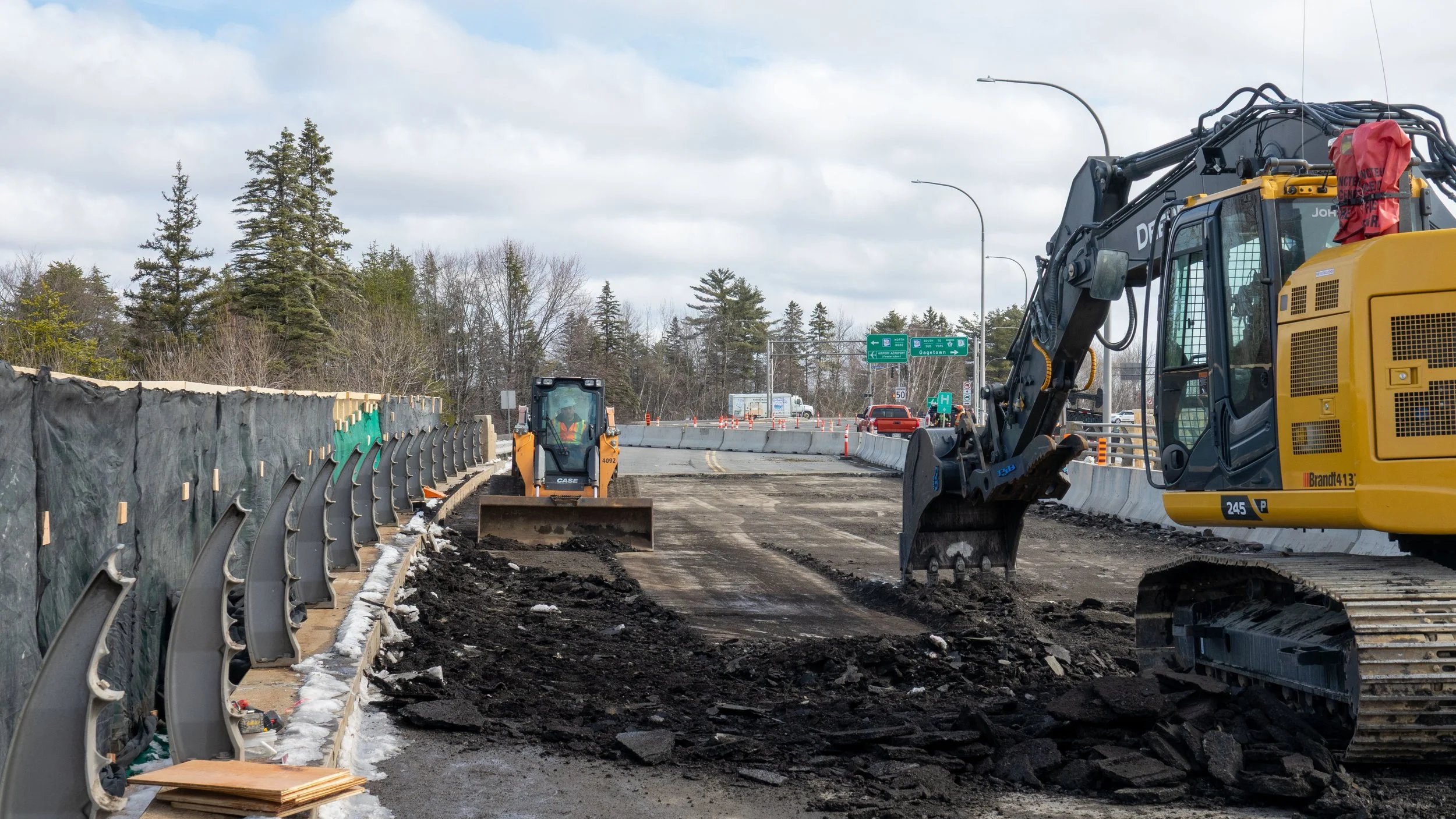 Waasis Road Overpass