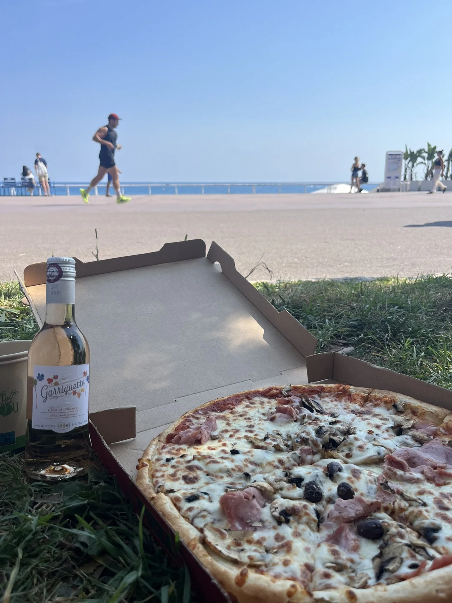 Beach picnic, pizza outdoors on beach, Nice restaurants, places to go Nice