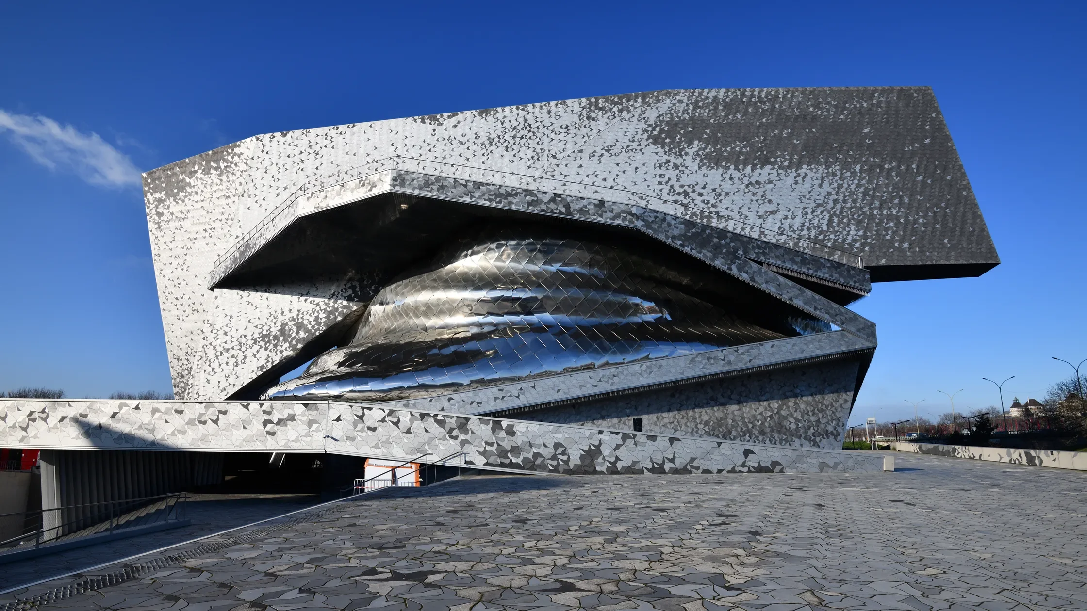 Emy Gazeilles to Perform Carl Orff's Carmina Burana at the Philharmonie de Paris