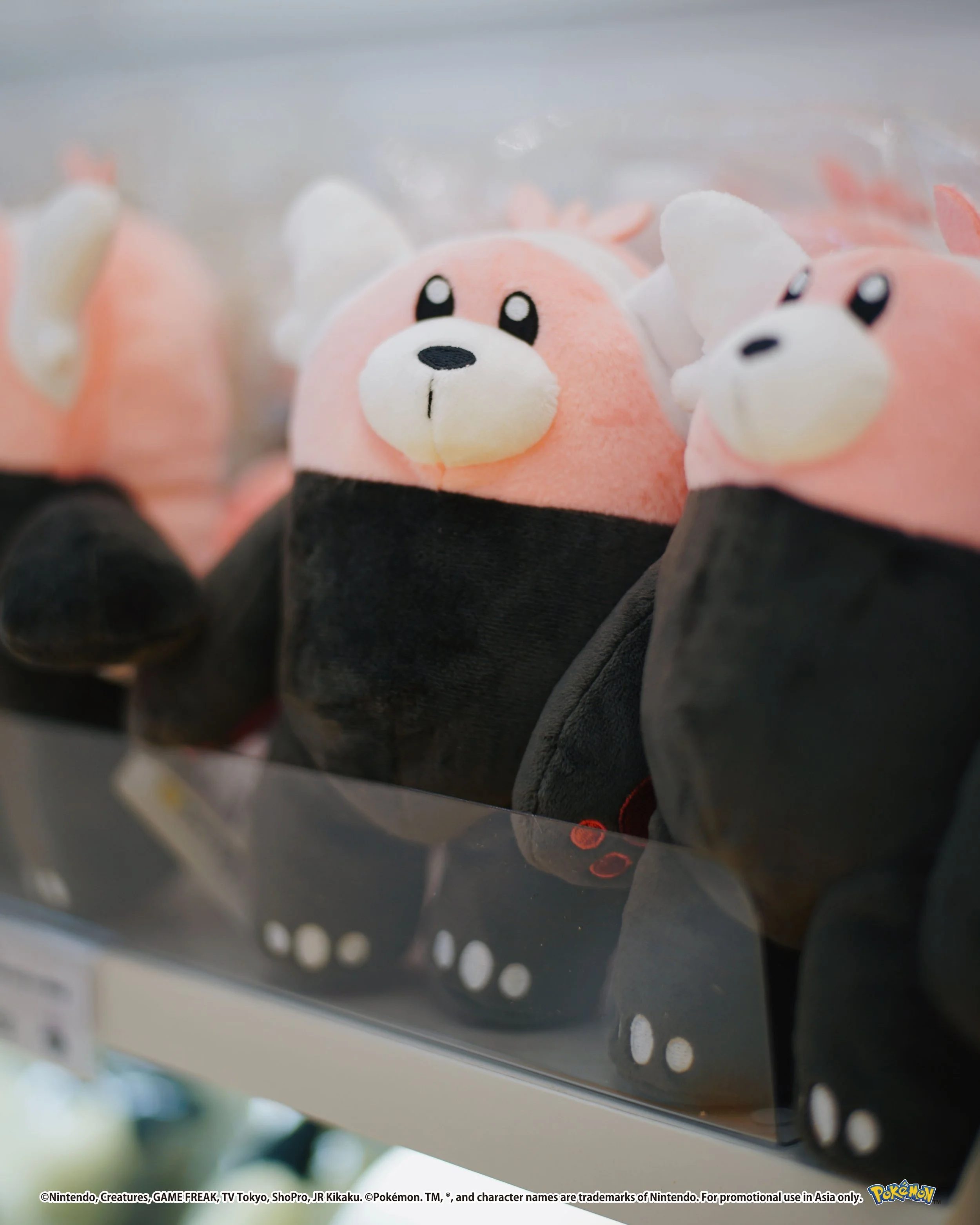 Pokemon_photos_45_0000s_0033_Vector Smart Object copy 81.jpg