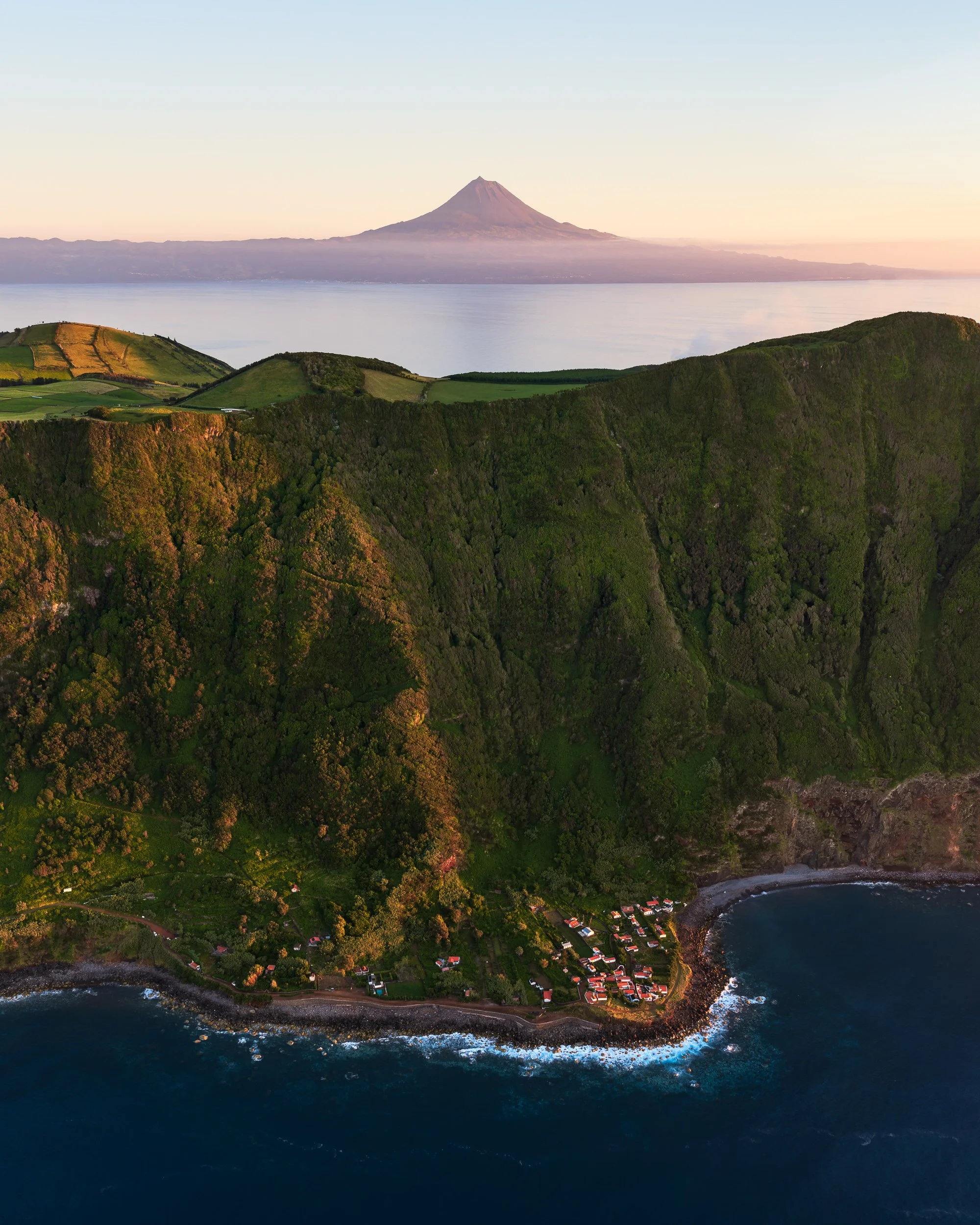 São Jorge e Pico Azores.jpg