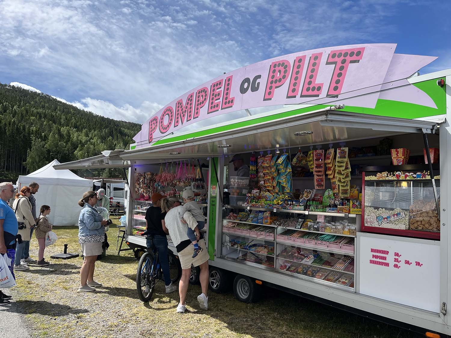 Pompel og Pilt utstiller.jpg