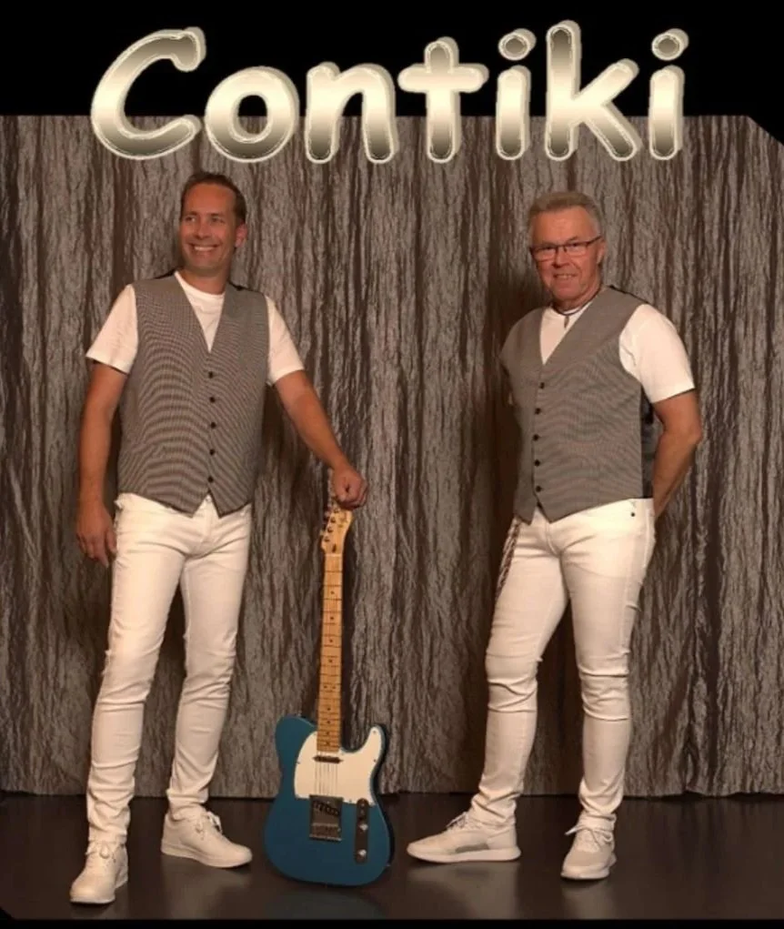 Contiki band på scene