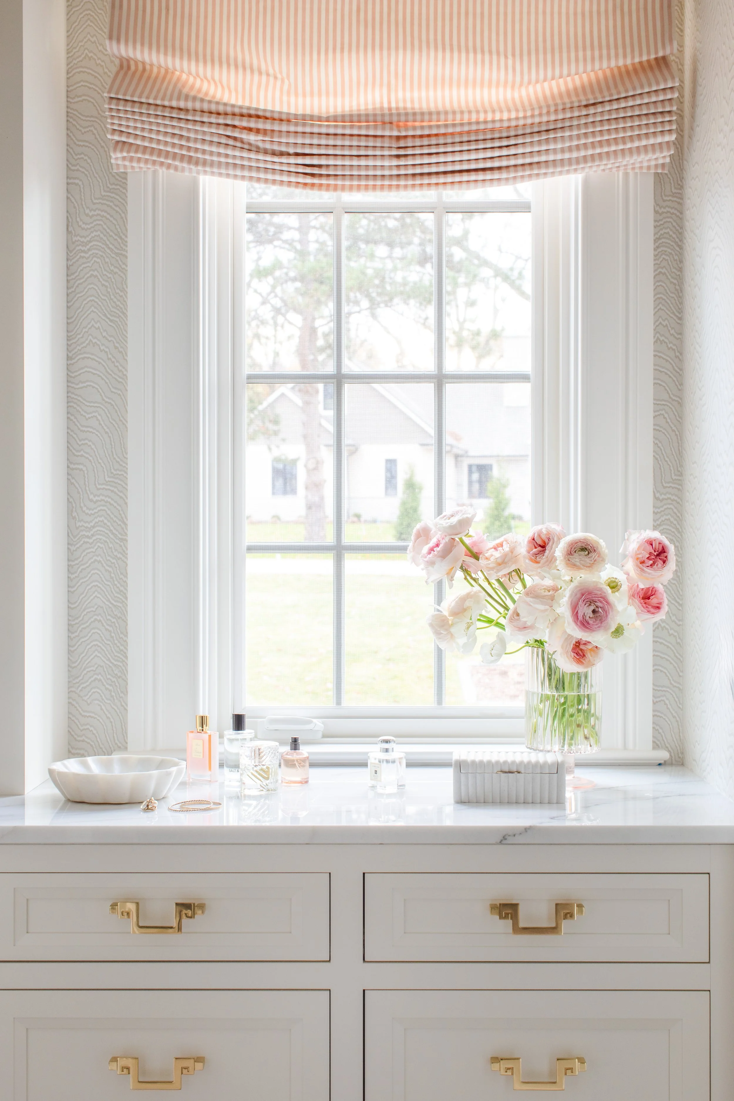 Batten Interiors_EG2_11_Master walk in3.jpg