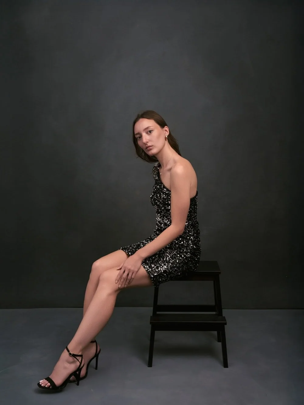 Portrait femme en studio à Strasbourg (Koenigshoffen) — L’Art Subtil