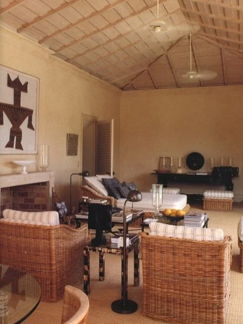 Le Clos Fiorentina is a historic 1815 villa on Saint-Jean-Cap-Ferrat, with refined interiors once redesigned by David Hicks and later Hubert de Givenchy. Inside, the interior is airy with white slipcovers, natural textures, wicker, striped canvas, an