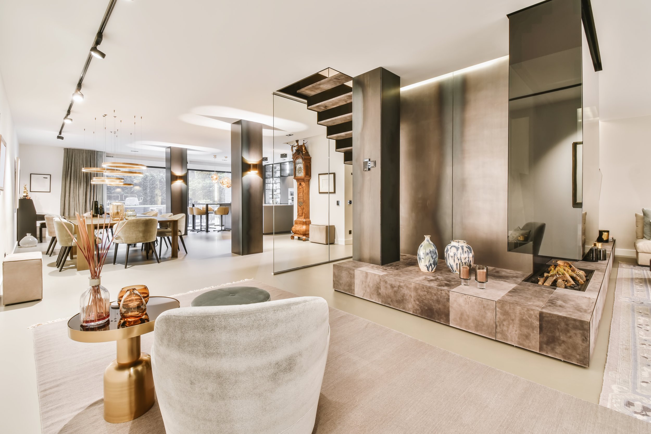 Fort Lauderdale villa address here