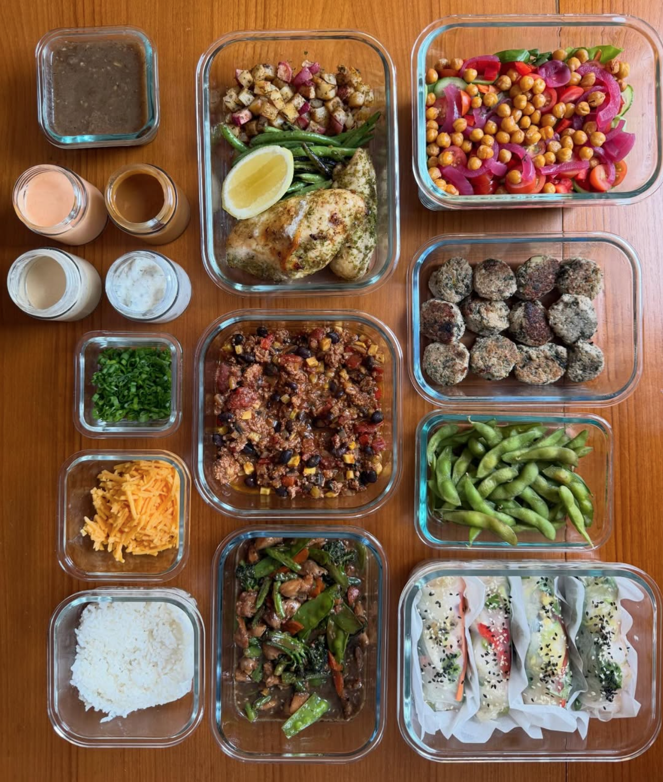 family private chef Brooklyn Shrimp summer rolls  Turkey chili Honey Garlic chicken stir fry 
Greek-style salad Lemon rosemary roast chicken 