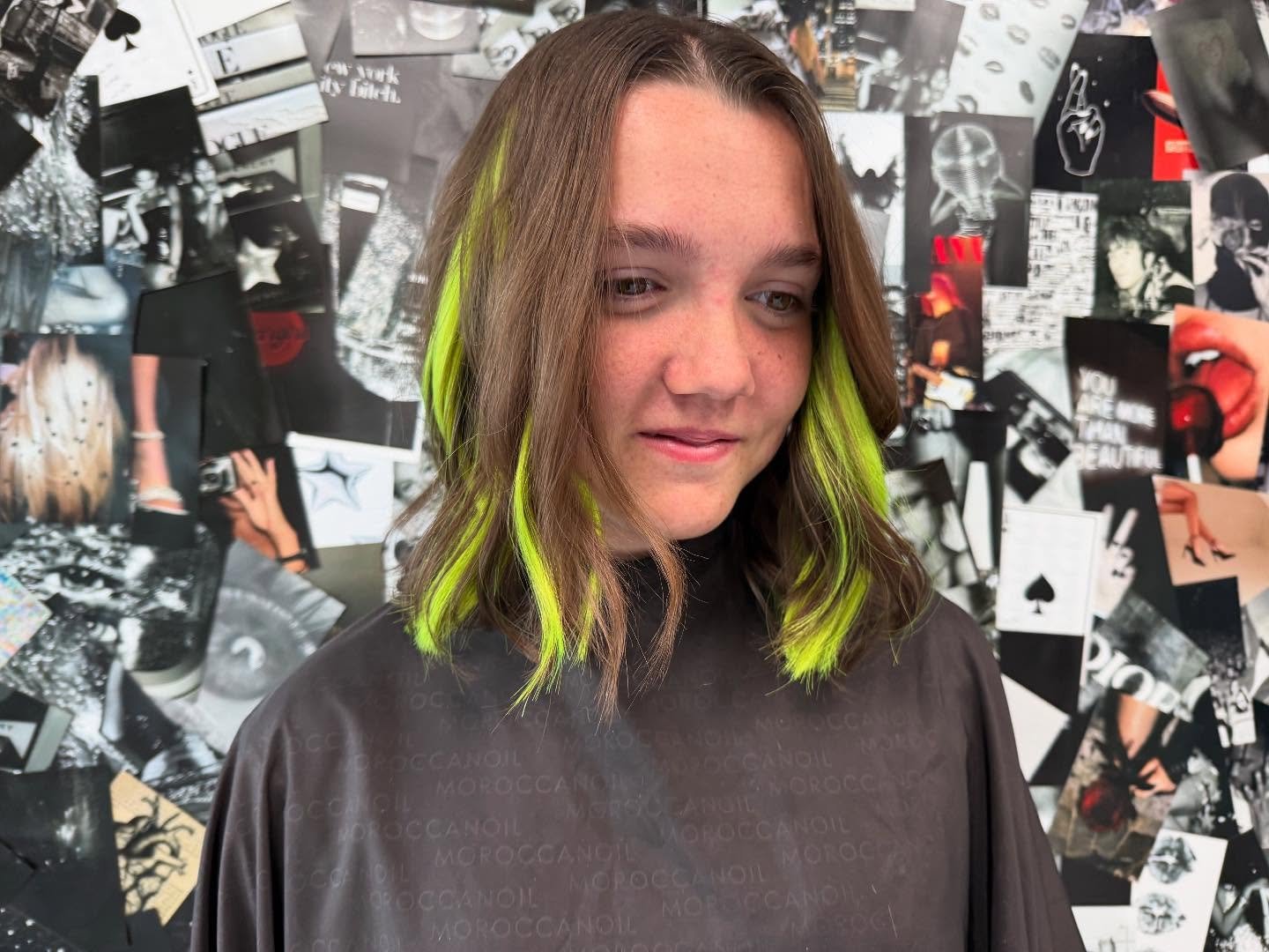 π Looking for a fun, safe way to add some color to your hair? Mom said no to bleach, but daughter wants neon hair? Grandma to the rescue with colored tape-in extensions! π‍βοΈ Keep everyone happy and check out the link in our bio to get your han