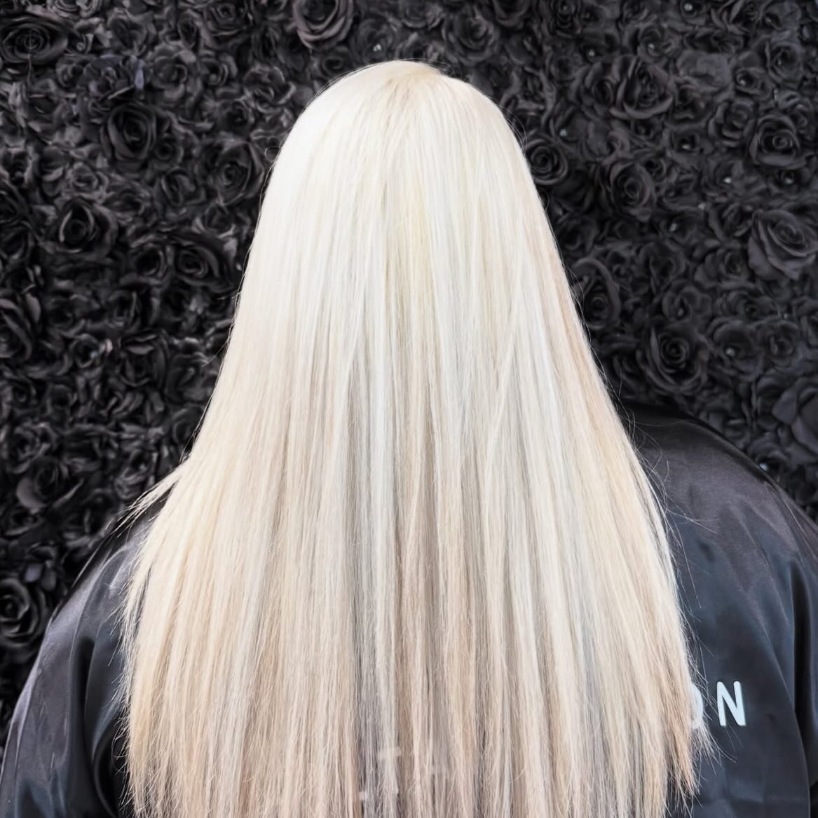 "Get ready to take your hair to the next level! Our color correction will leave you absolutely perfect all over, lightening for the winn β¨ Say goodbye to dull hair and hello to bright, vibrant locks! β¨π‍βοΈ Check the link in bio to book your