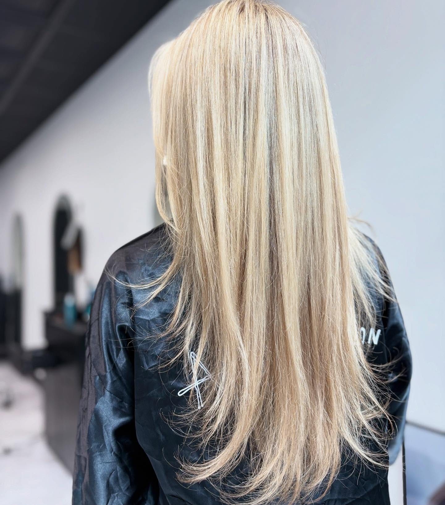 "βπΌSay goodbye to dull, brassy hair and hello to vibrant, luscious locks! Our color correction services are here to break up any unwanted tones, blend seamlessly, and lighten with precision. We prioritize the integrity of your hair while giving