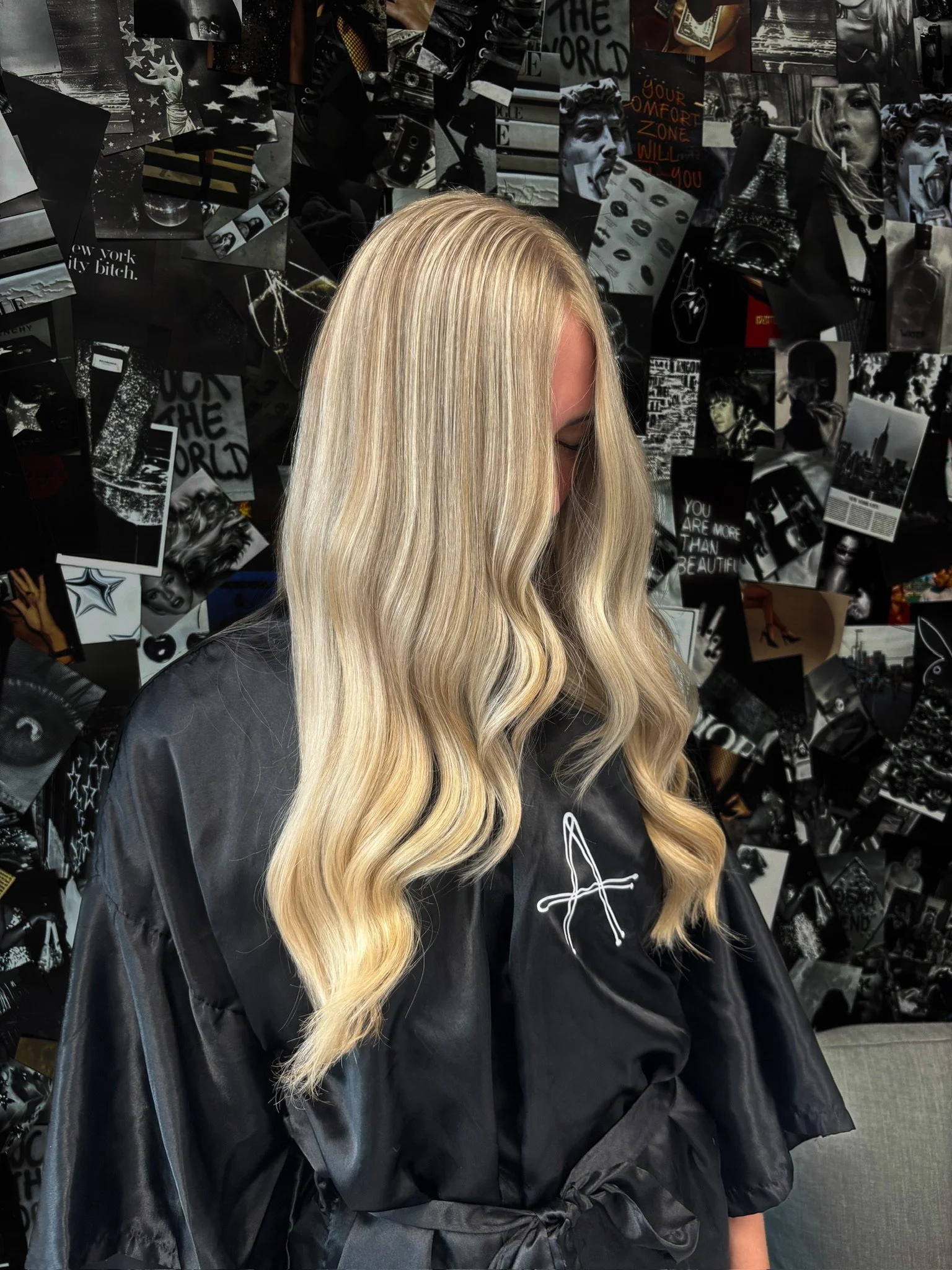 Lived-in dimensional blonde with soft highlights and natural depth by Altair Salon, serving Stuart, FL. Customized blonde hair color for a seamless, low-maintenance grow-out.