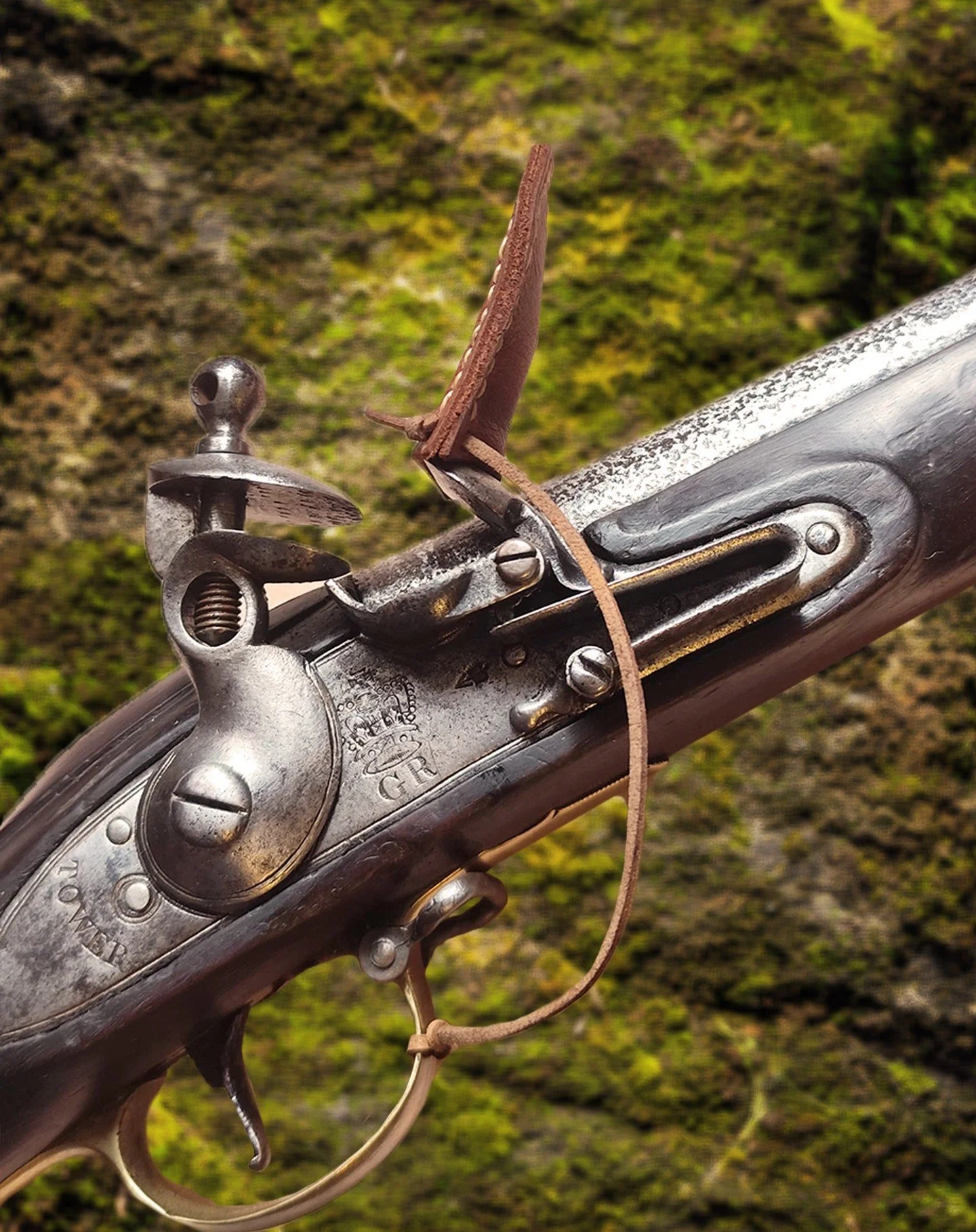 Handmade leather frizzen cover/stall for flintlock muskets of different models. It has a leather string to keep it attached to the trigger guard, and prevent any loss.

This cover helps prevent accidental sparks or ignition, as well as maintain your 