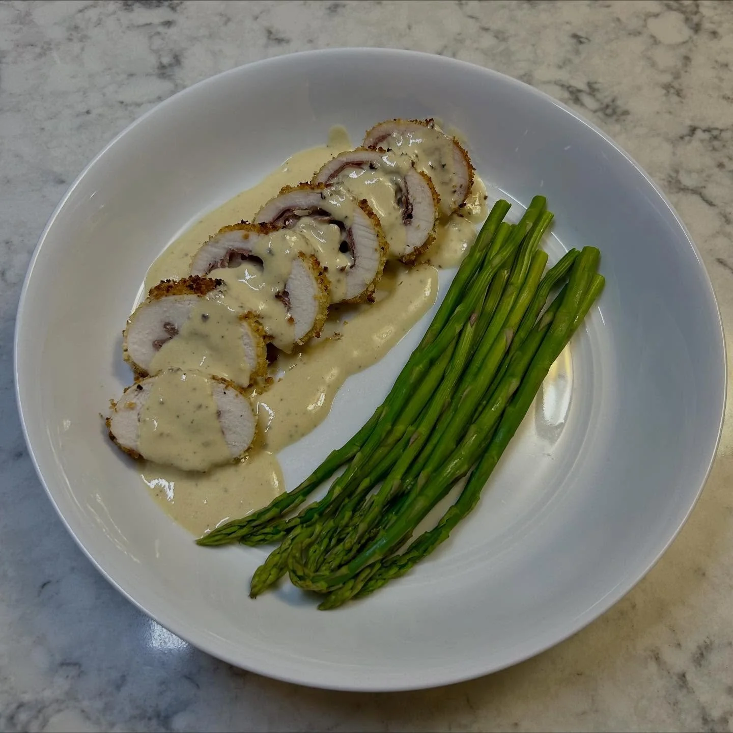 Chicken Cordon Bleu with Mustard Cream Sauce. Made with prosciutto instead of regular ham. Shout out to @cjjones for the meal idea! Swipe ⬅️ to 👀 more 📸
-
1) Prepare the chicken ahead of time. Place the package of chicken breasts in the freezer for