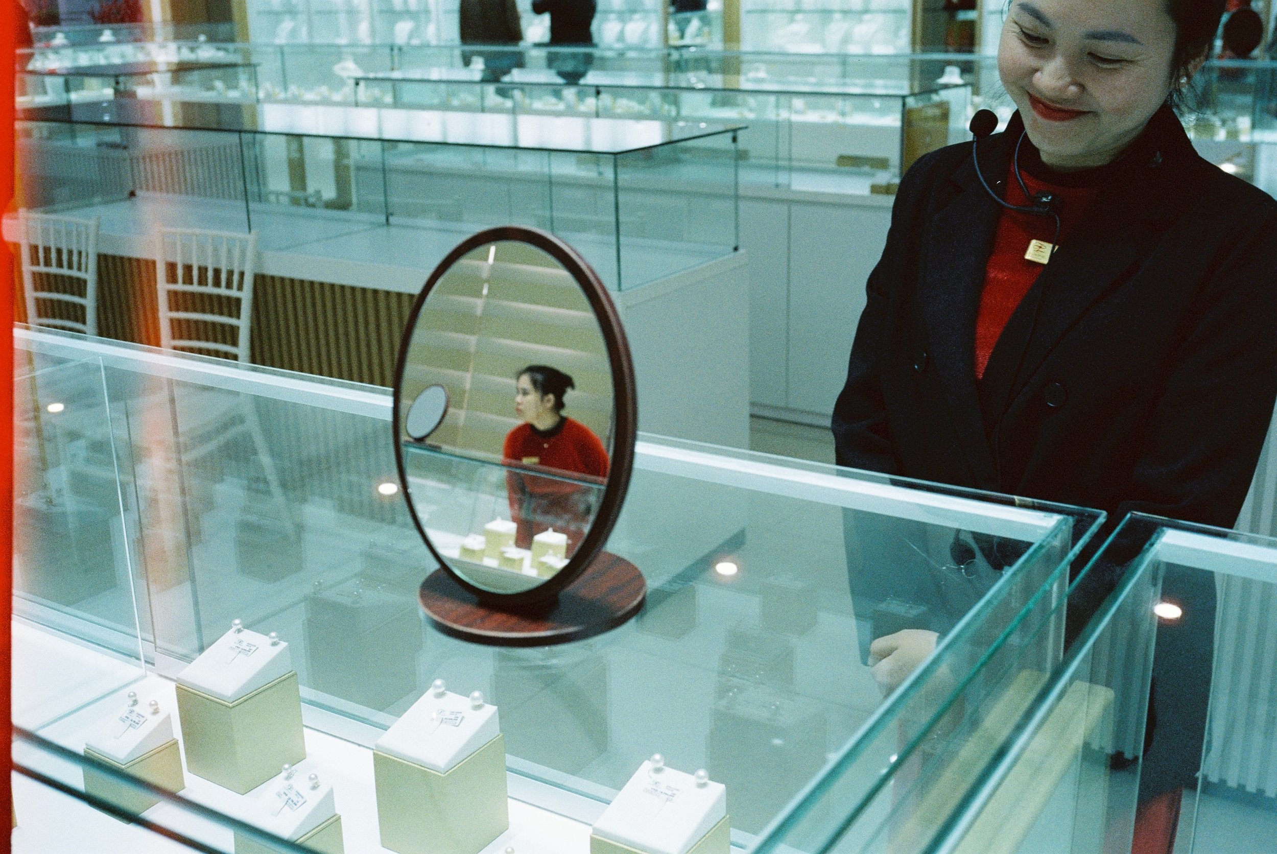 Lost Jewelry store stop, Ninh Binh Vietnam, 2025