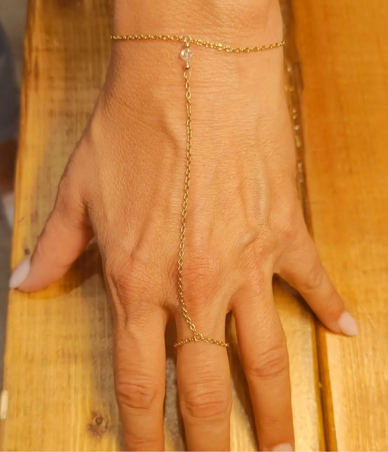 Hand Chain ✨

Pick your chain. We&rsquo;ll handle the magic.✨