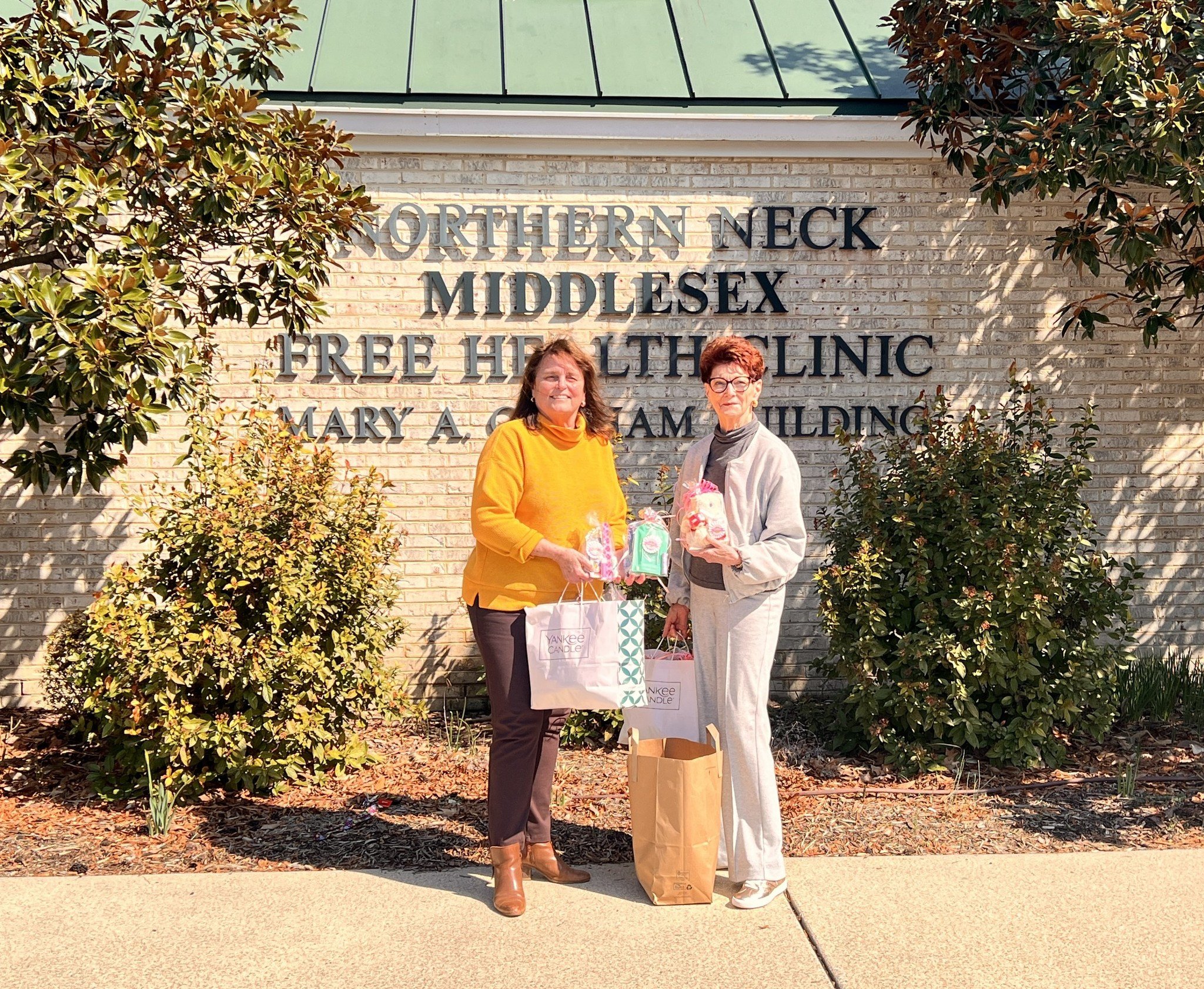 Thank you so much to Fran and Darlene the Gamma Alpha Chapter, an Honorary Teachers Sorority of Lancaster and Northumberland Counties, for dropping off these thoughtful goodie bags for our younger patients! 🎁💙

We are incredibly thankful for commun