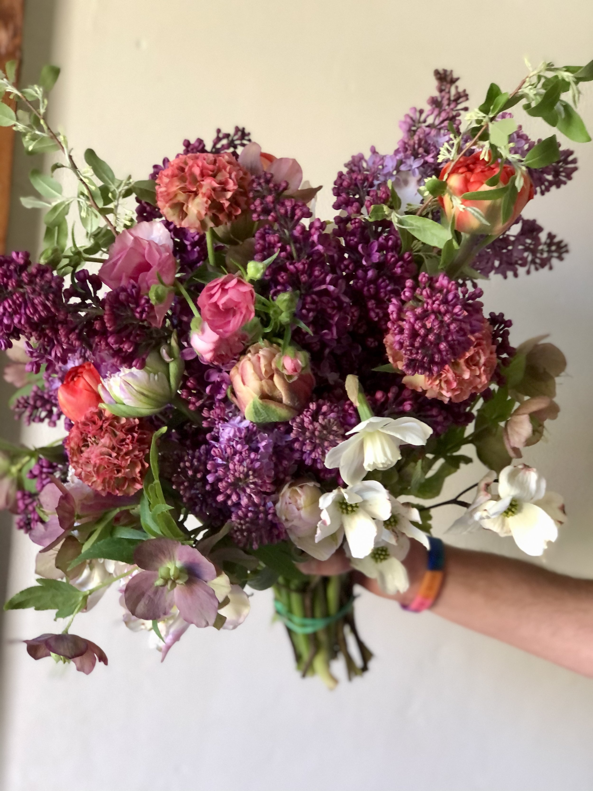 Seasonal Bouquet (Premium)(1).jpeg